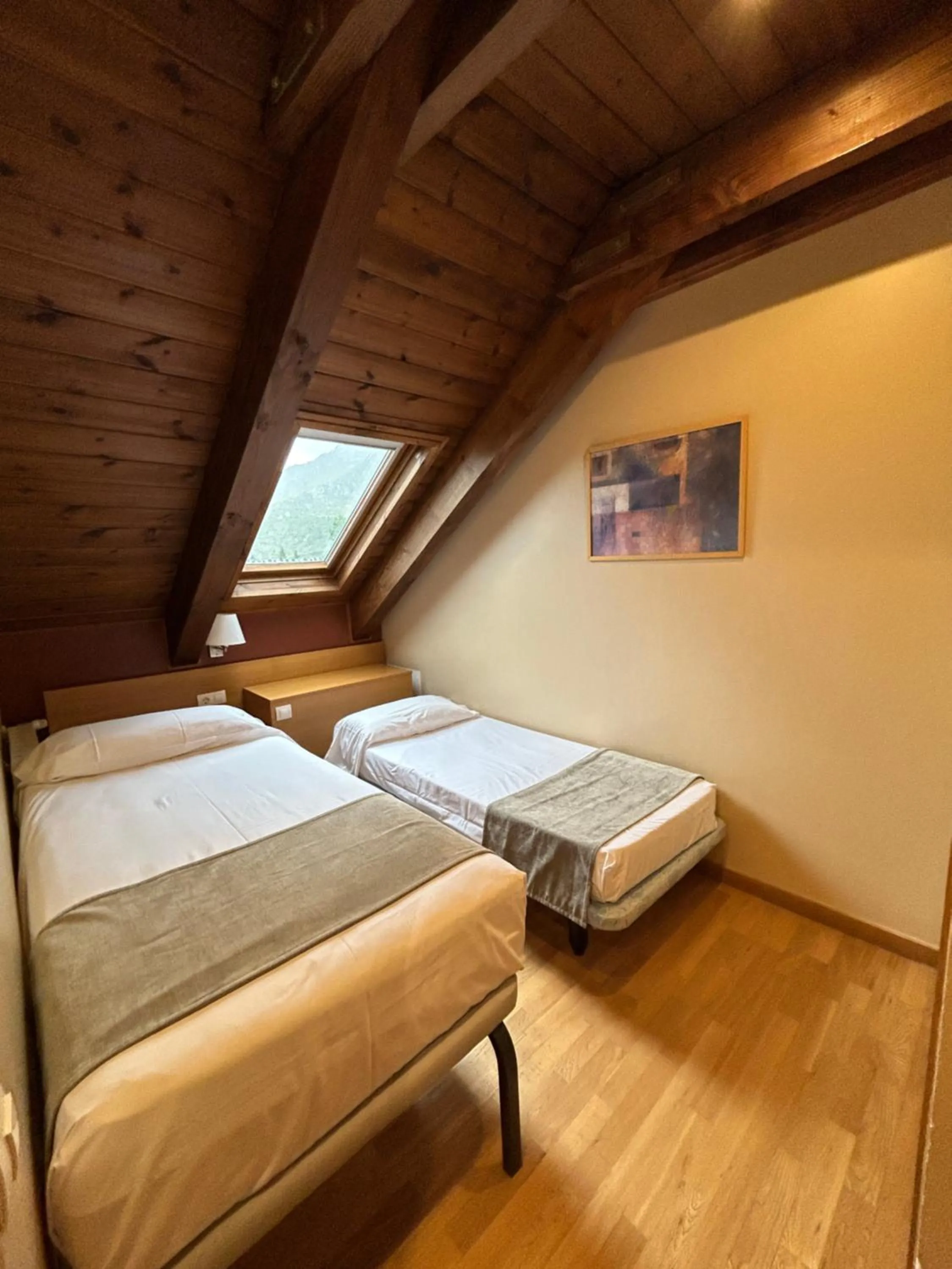 Bedroom, Bed in Aparthotel Siente Boí & SPA