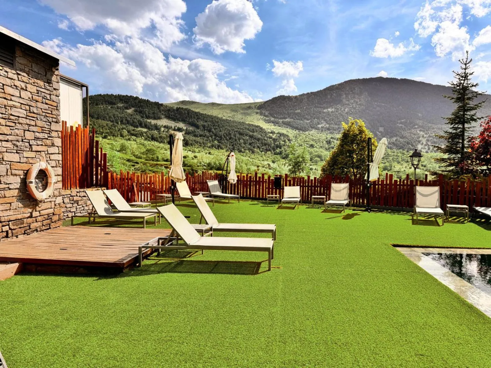 Garden view in Aparthotel Siente Boí & SPA