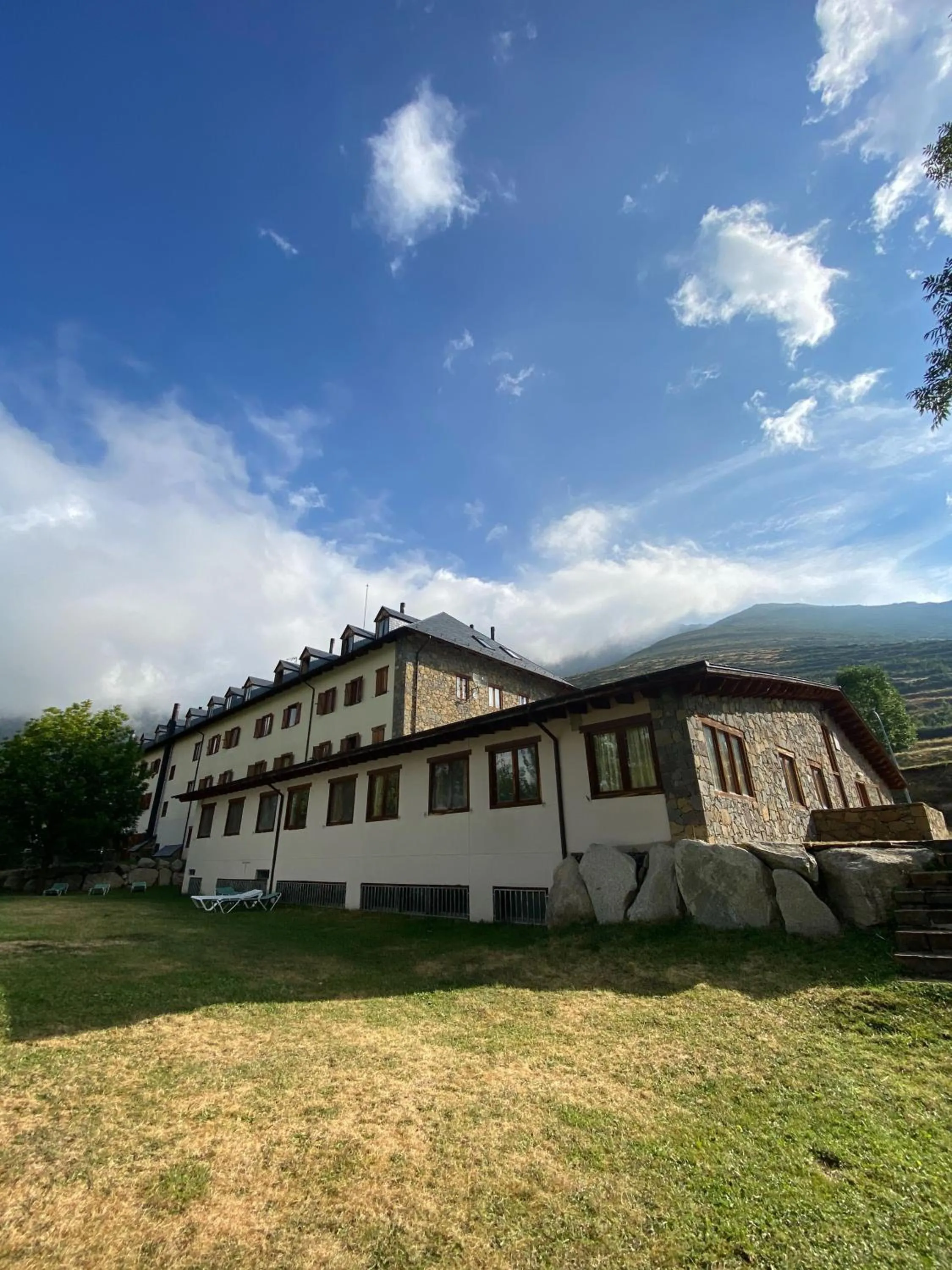 Property building in Hotel Taüll