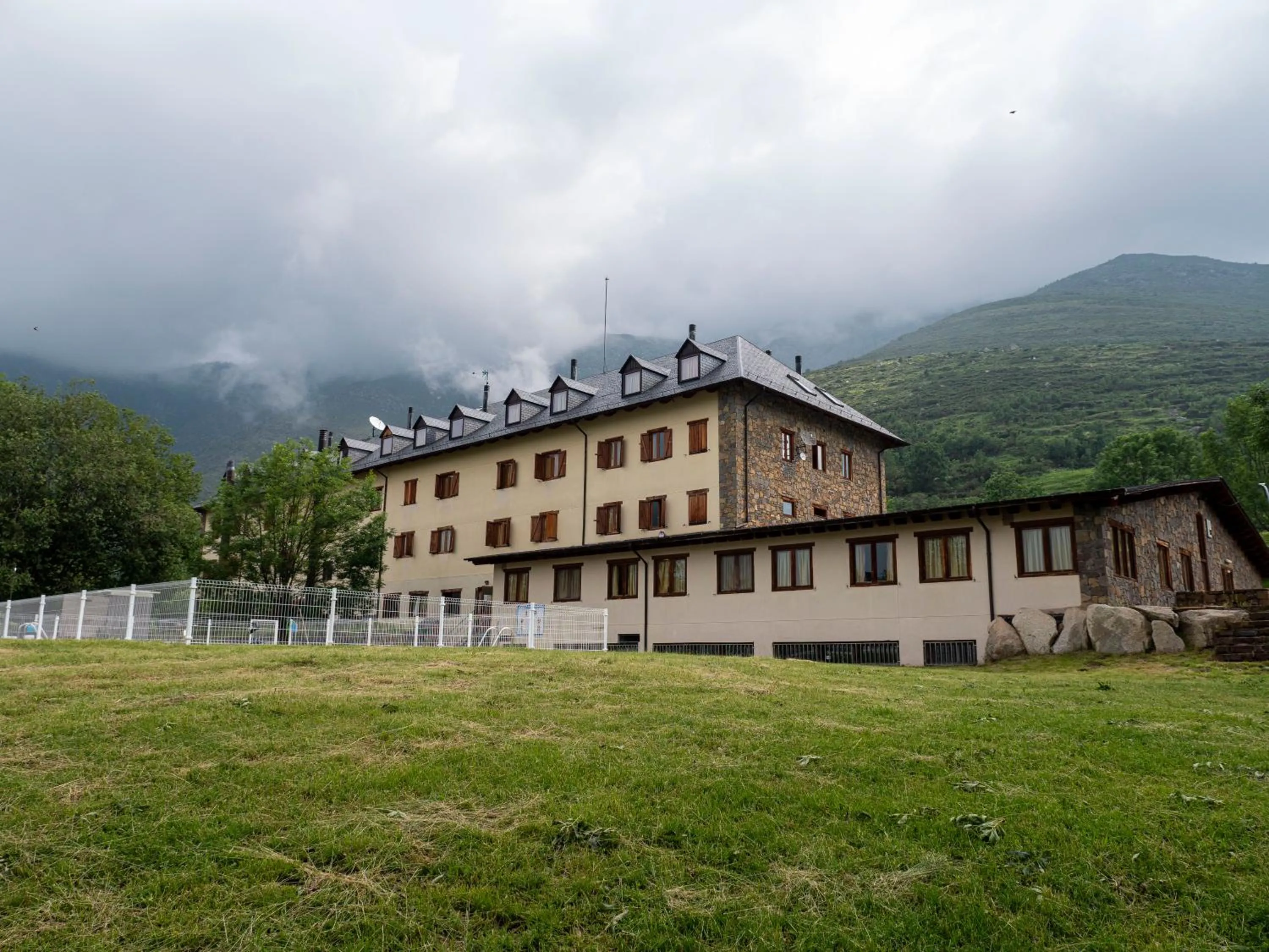 Property building in Hotel Taüll