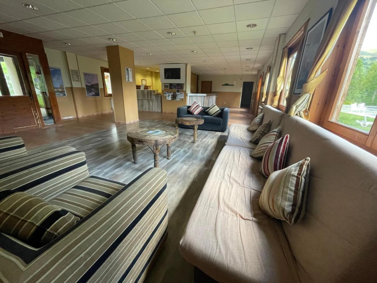 Lobby or reception in Hotel Taüll