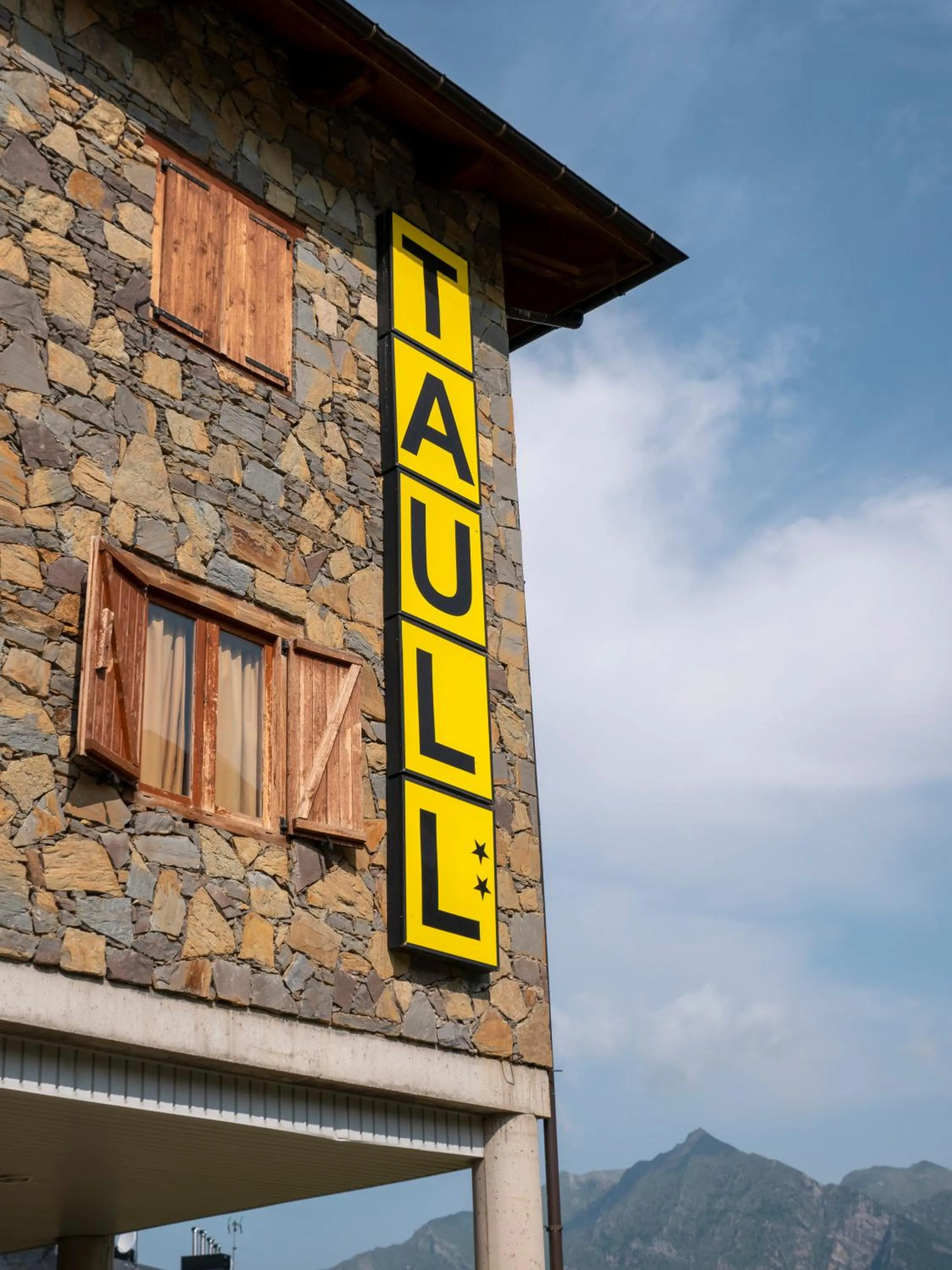 Property building in Hotel Taüll