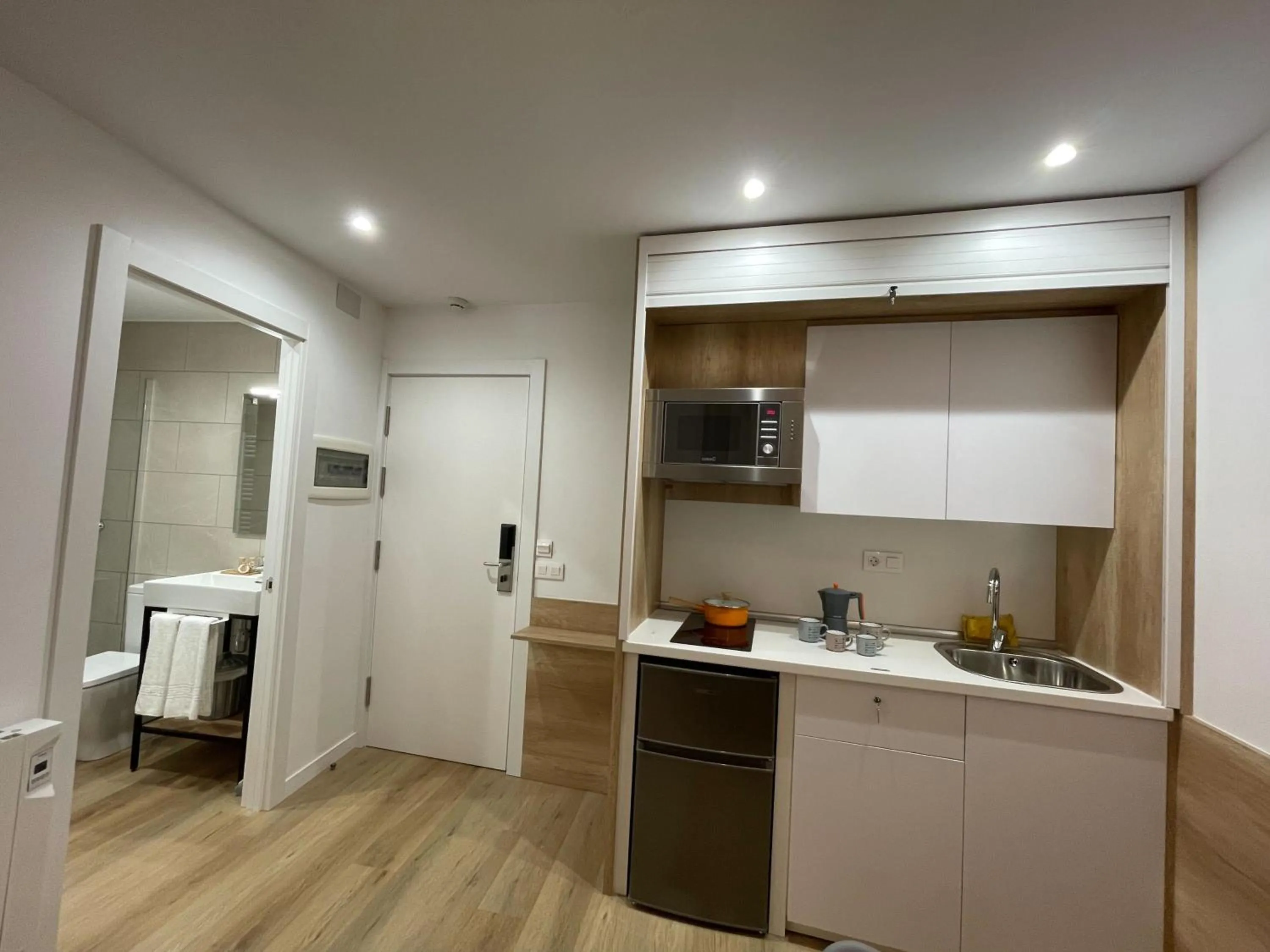 Kitchen or kitchenette in Apartamentos La Solana