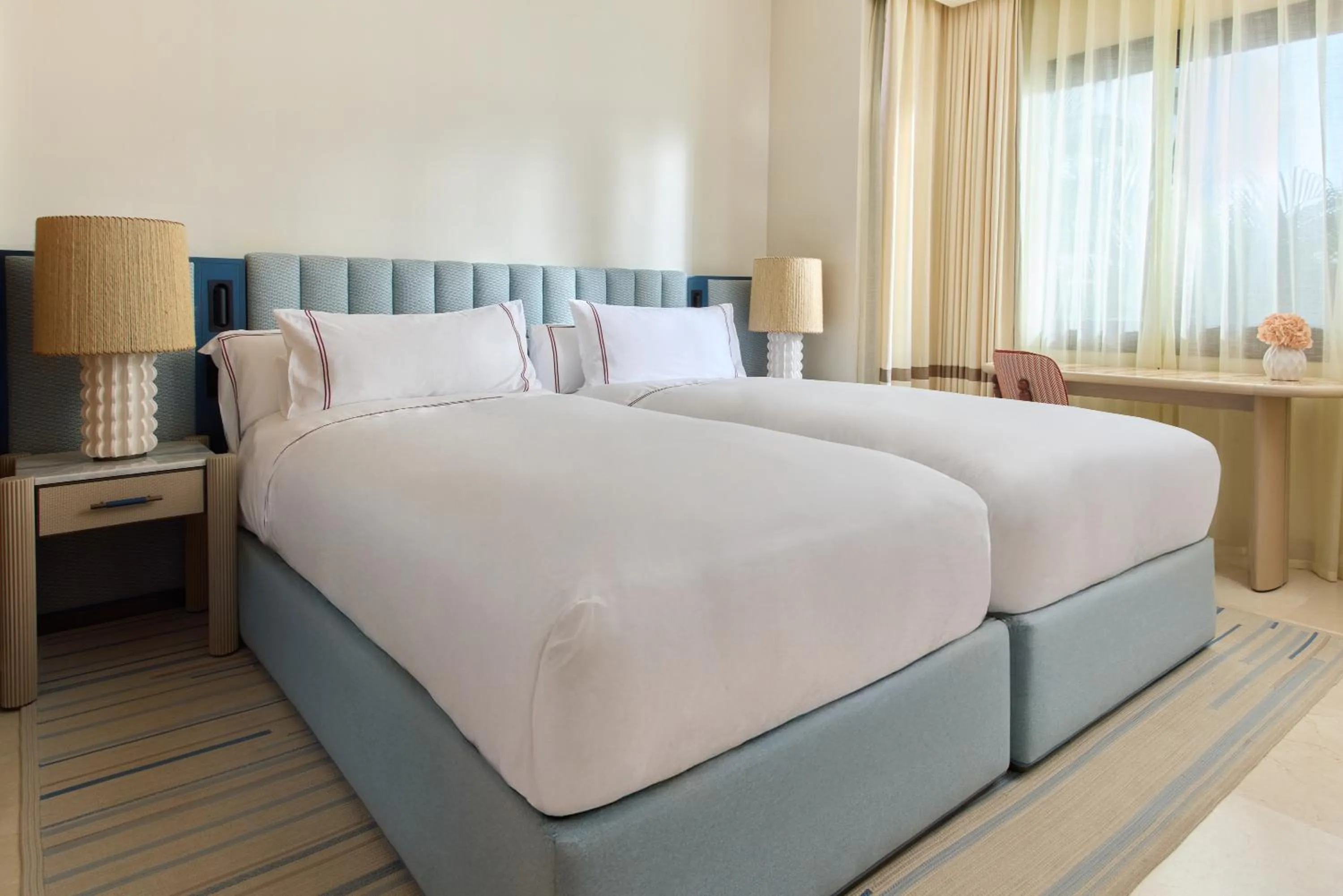 Bed in Don Carlos Marbella