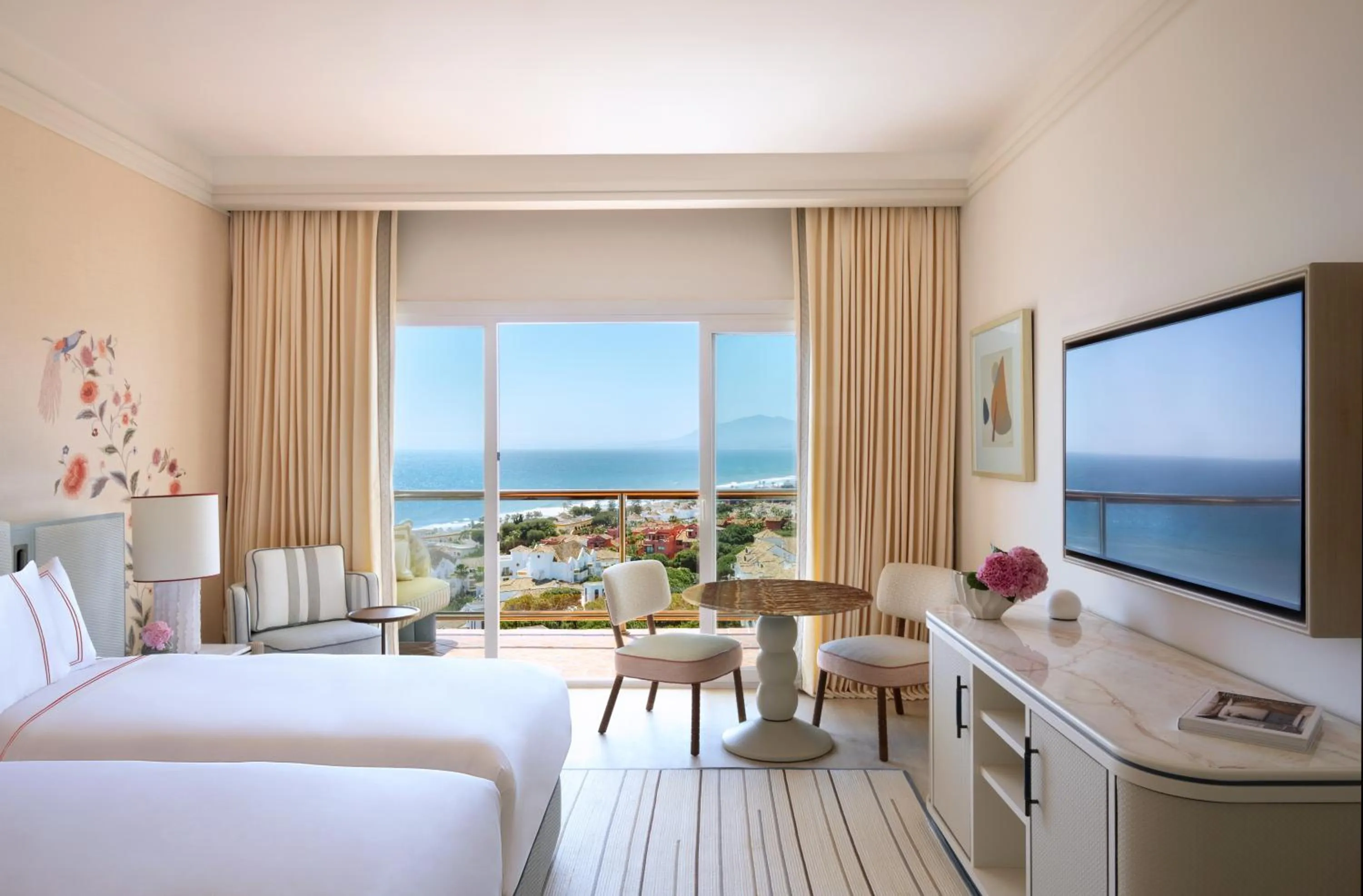 TV and multimedia, Bed in Don Carlos Marbella