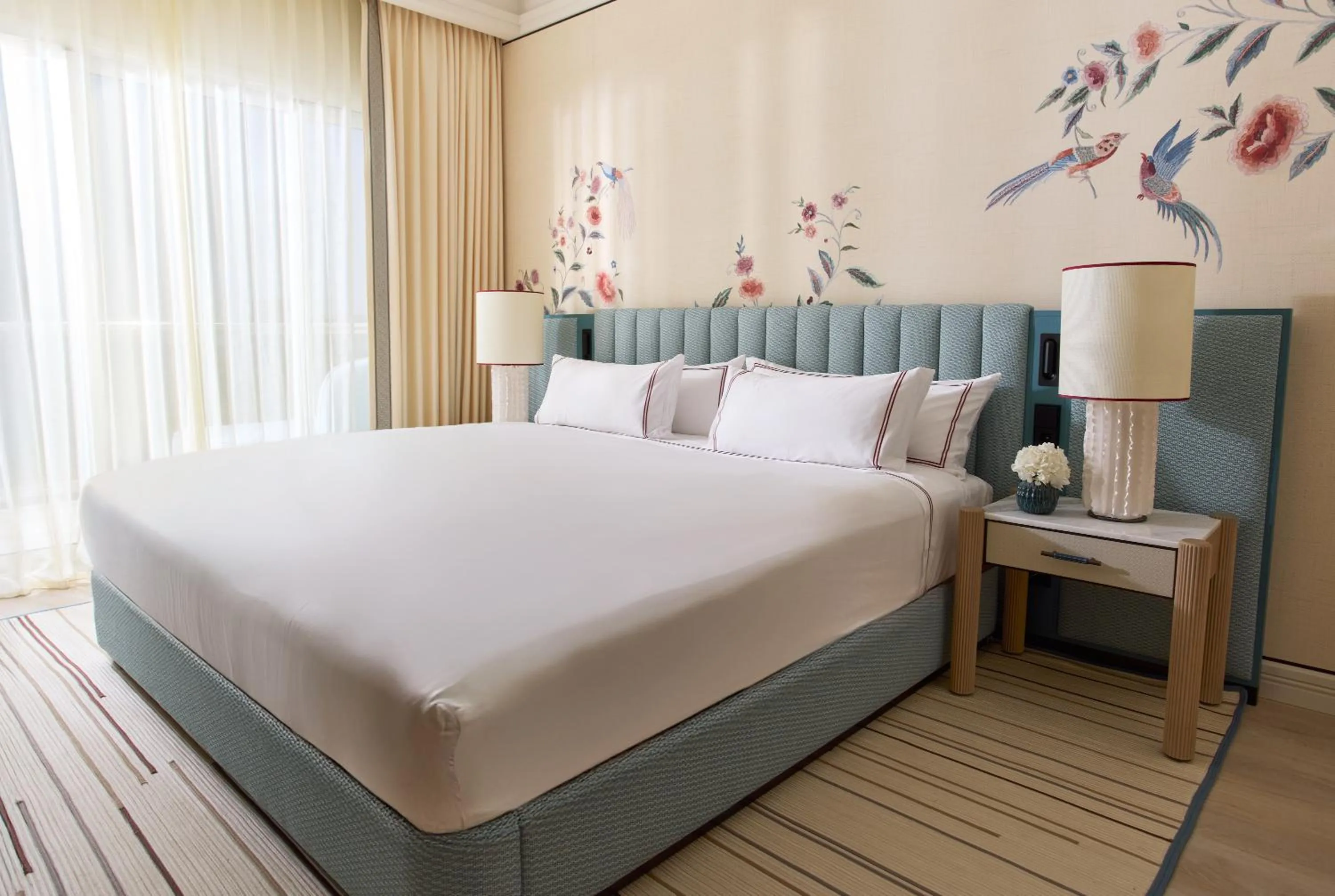 Bed in Don Carlos Marbella
