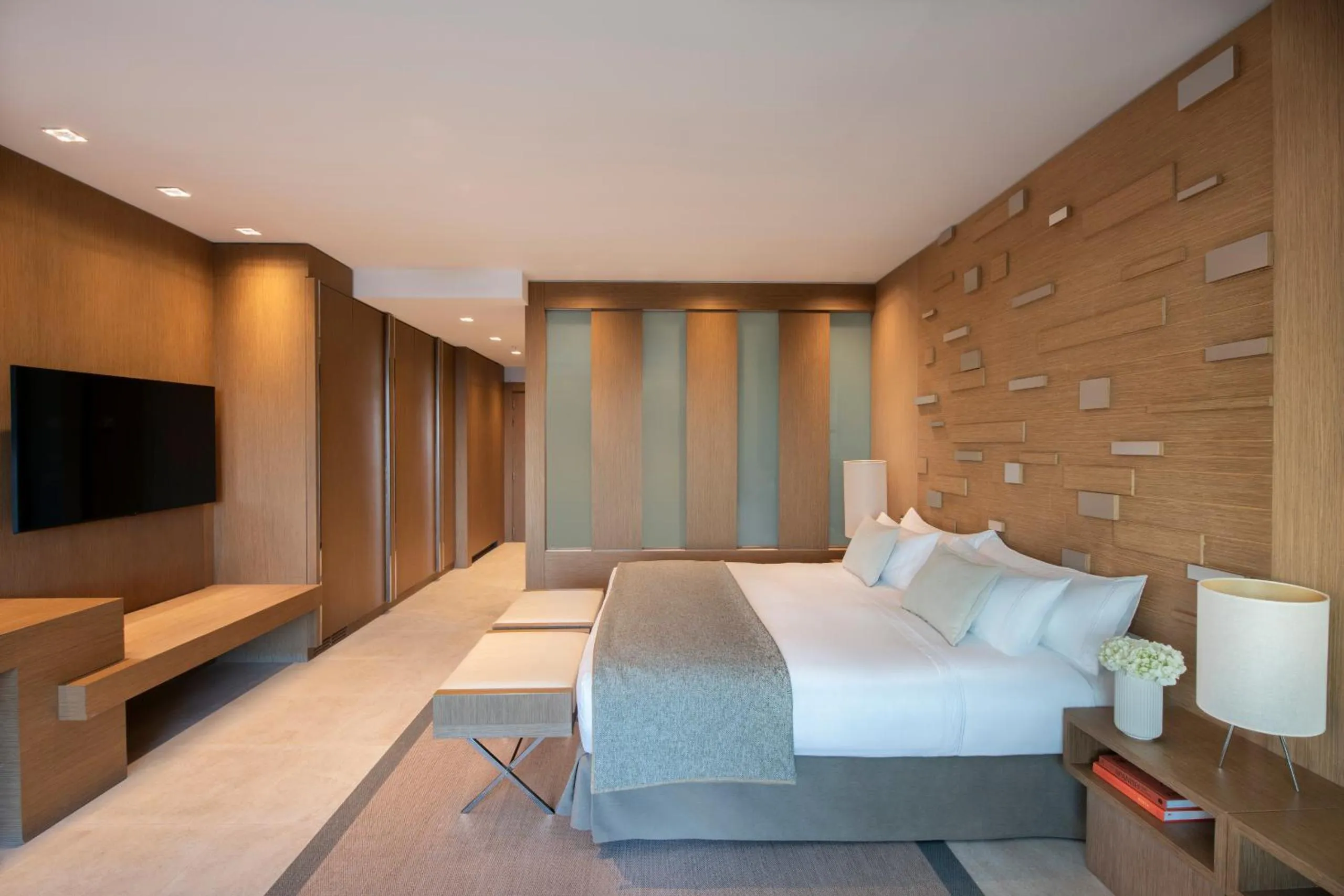 Bed in Don Carlos Marbella