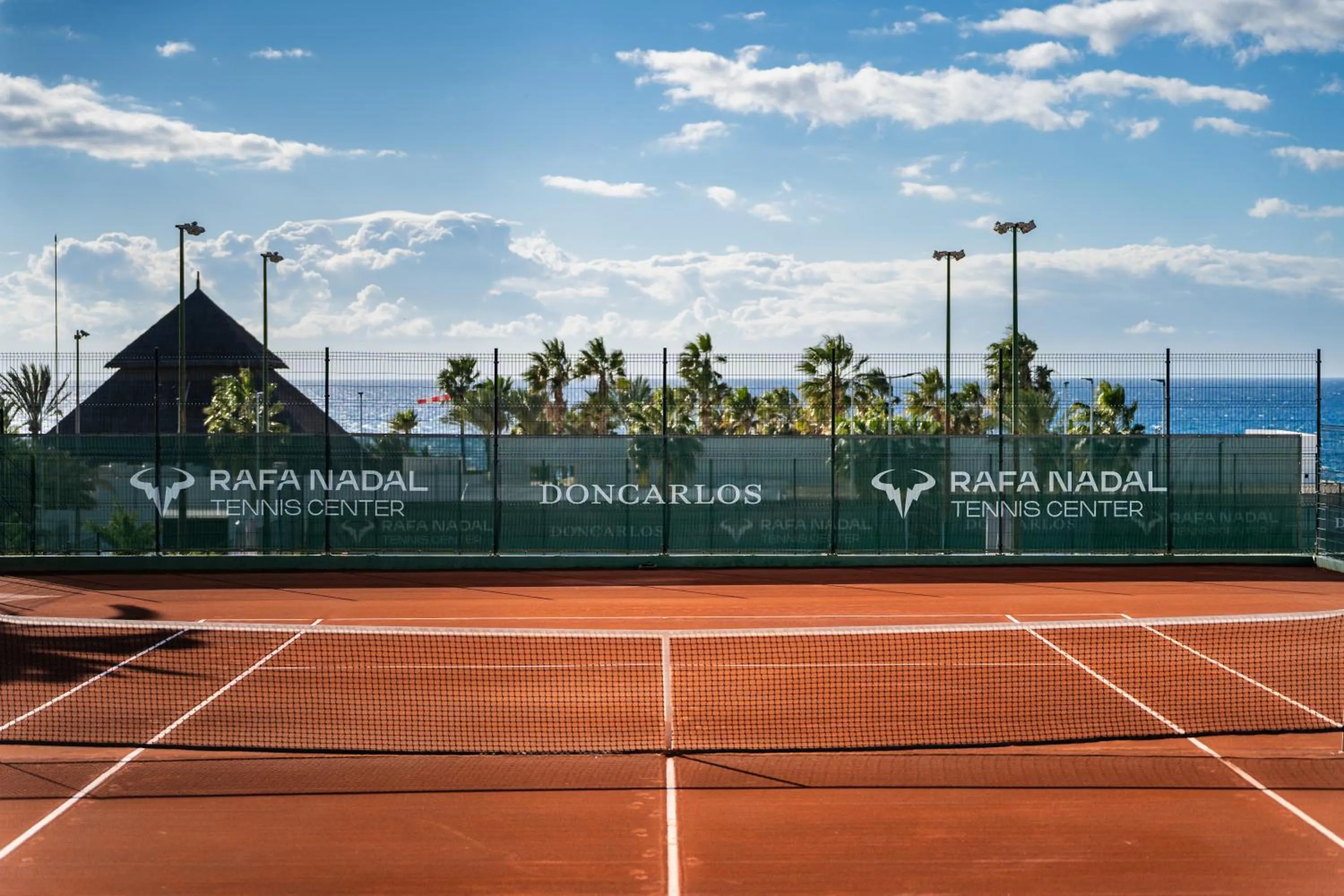 Tennis court in Don Carlos Marbella