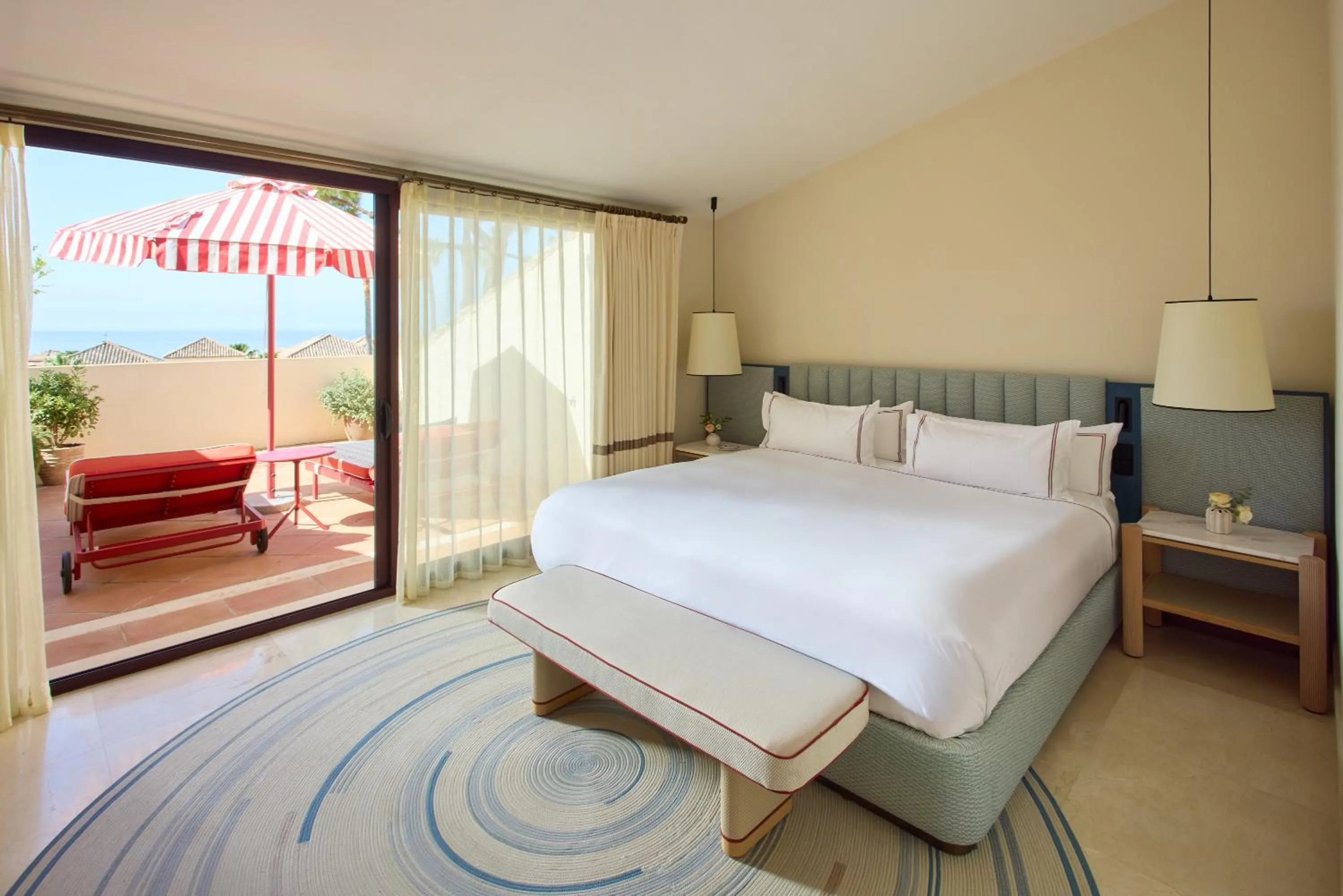 Bedroom, Bed in Don Carlos Marbella