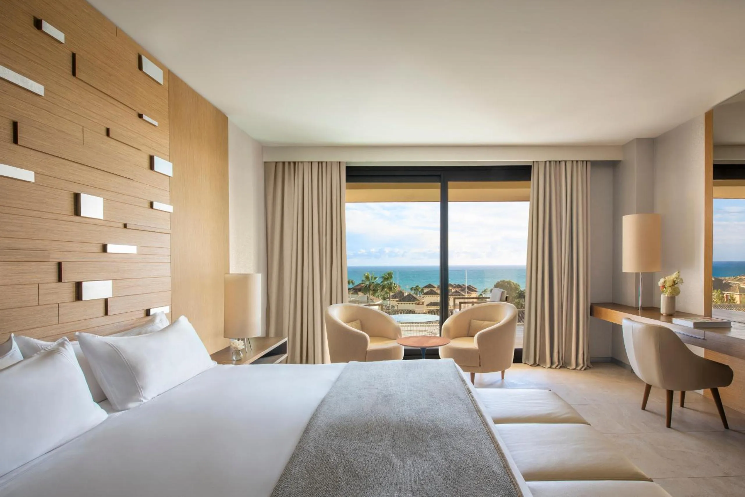 Bed in Don Carlos Marbella