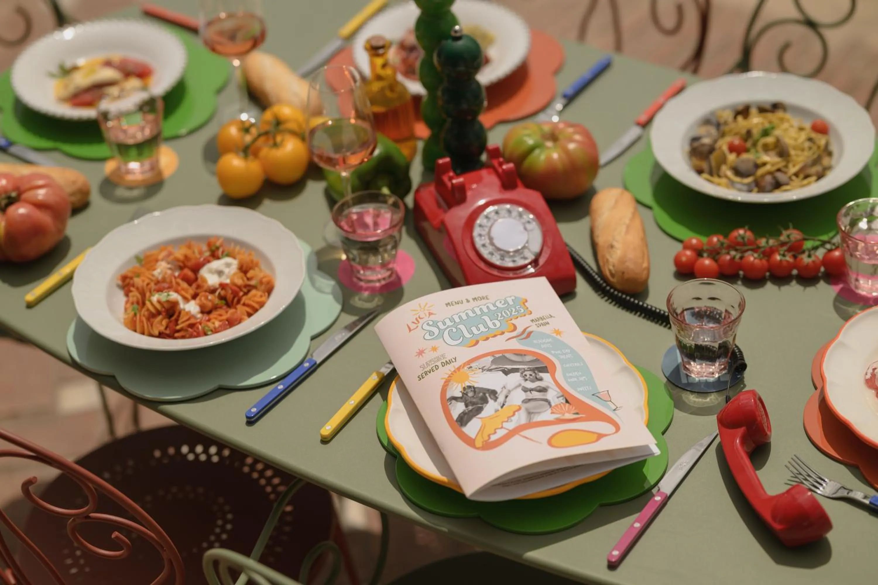 Food and drinks in Don Carlos Marbella