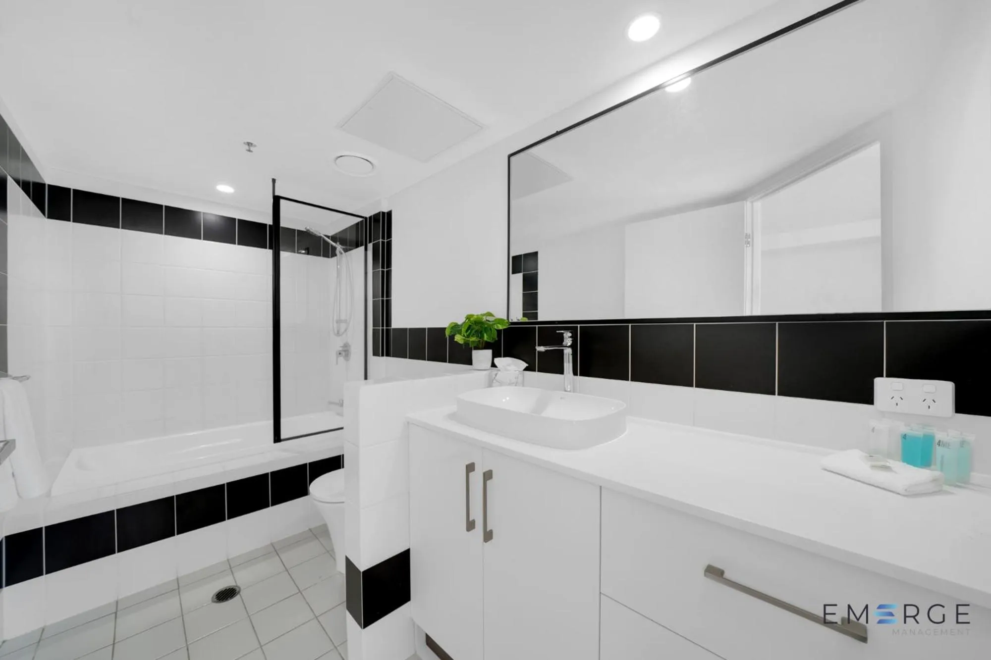 Bathroom in Ipanema Holiday Resort