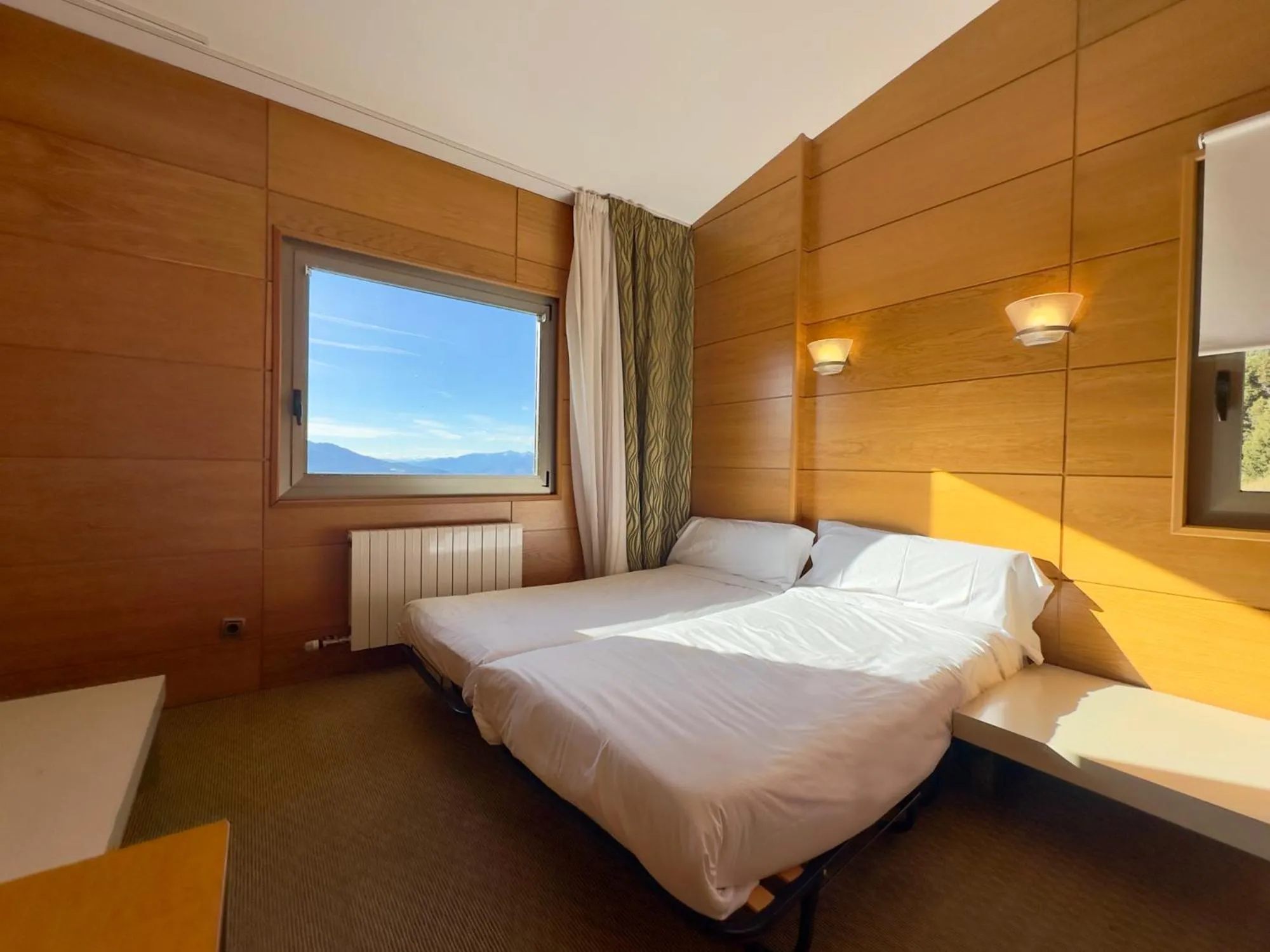 View (from property/room), Bed in Hotel & Spa La Collada