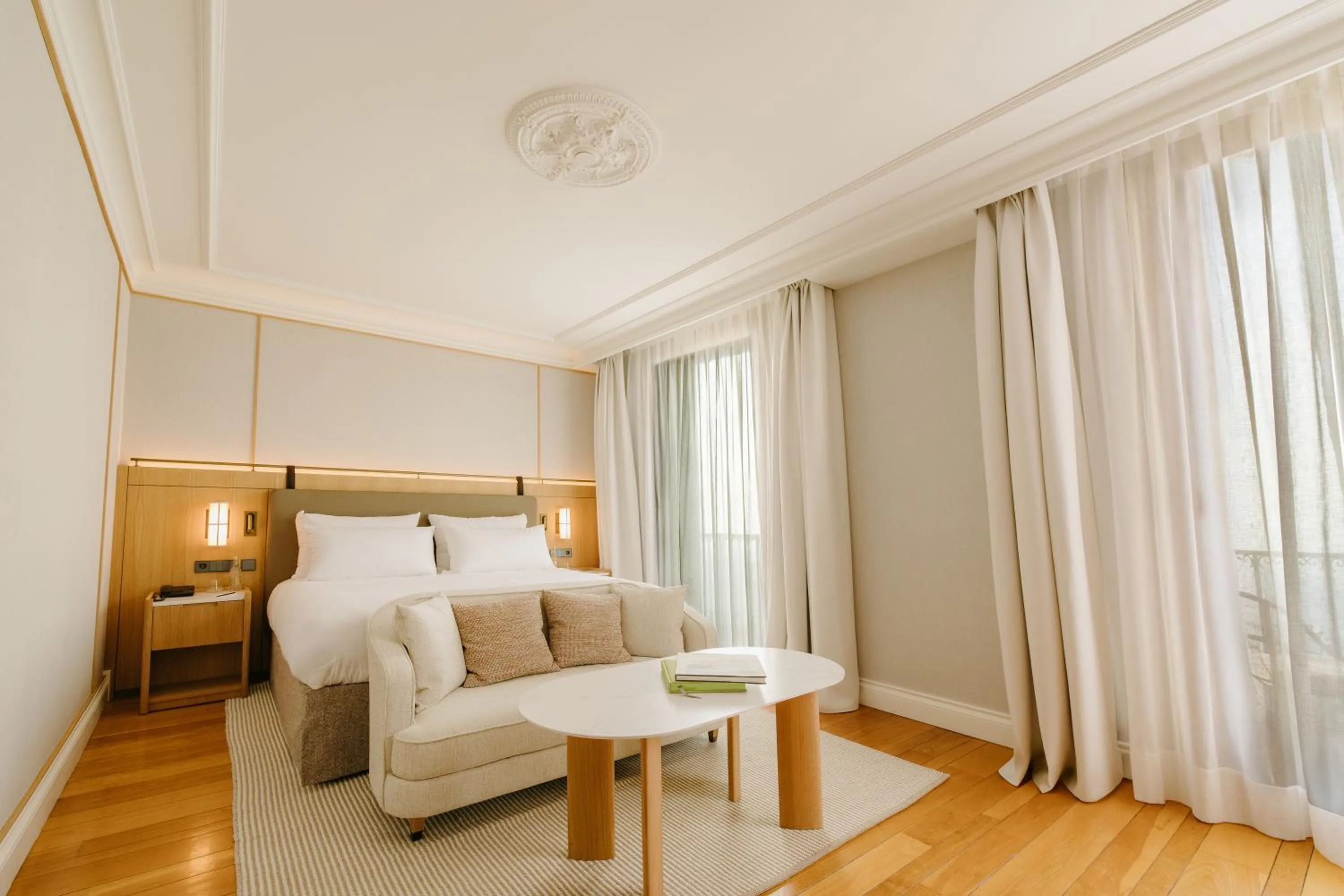 Bed in METT Barcelona GL - A Leading Hotel of the World