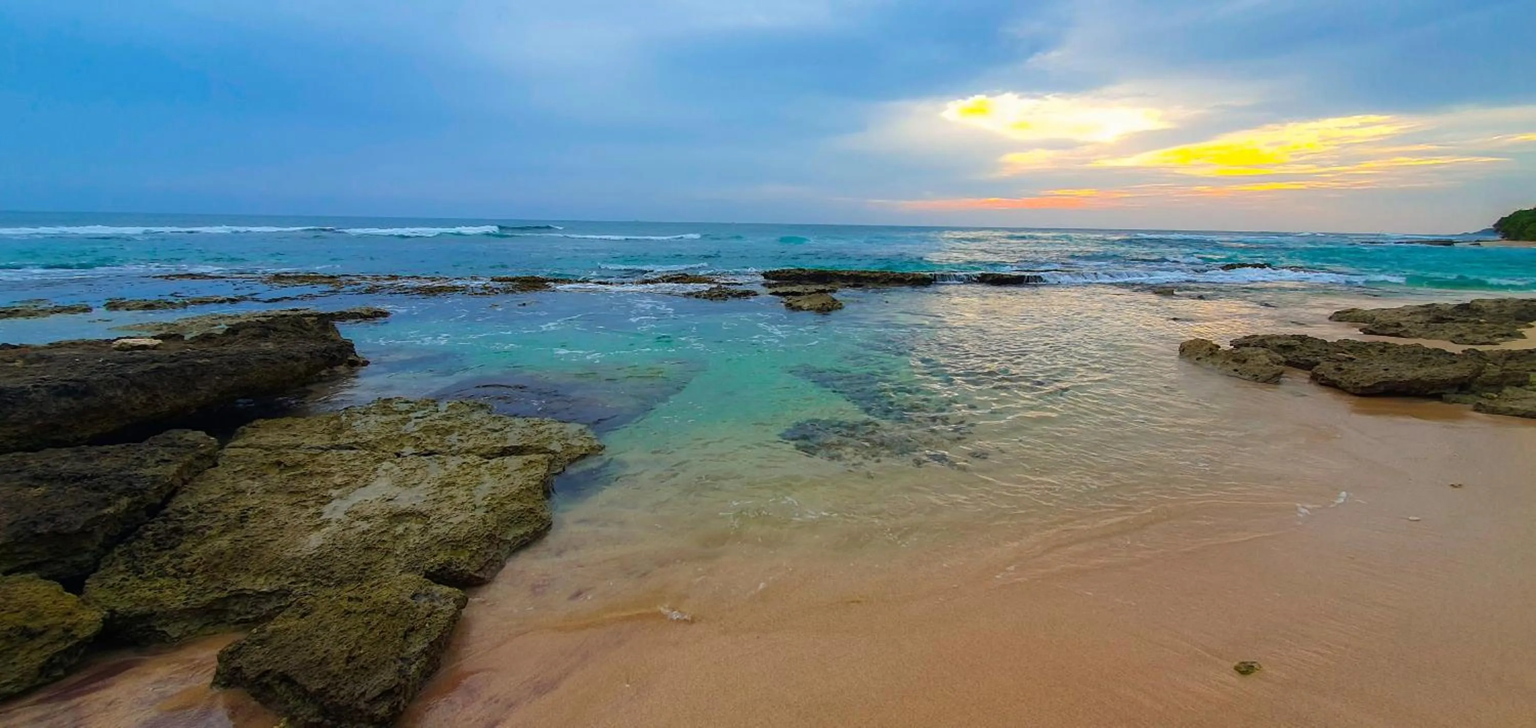 Beach in ARA Beach Resort Mirissa