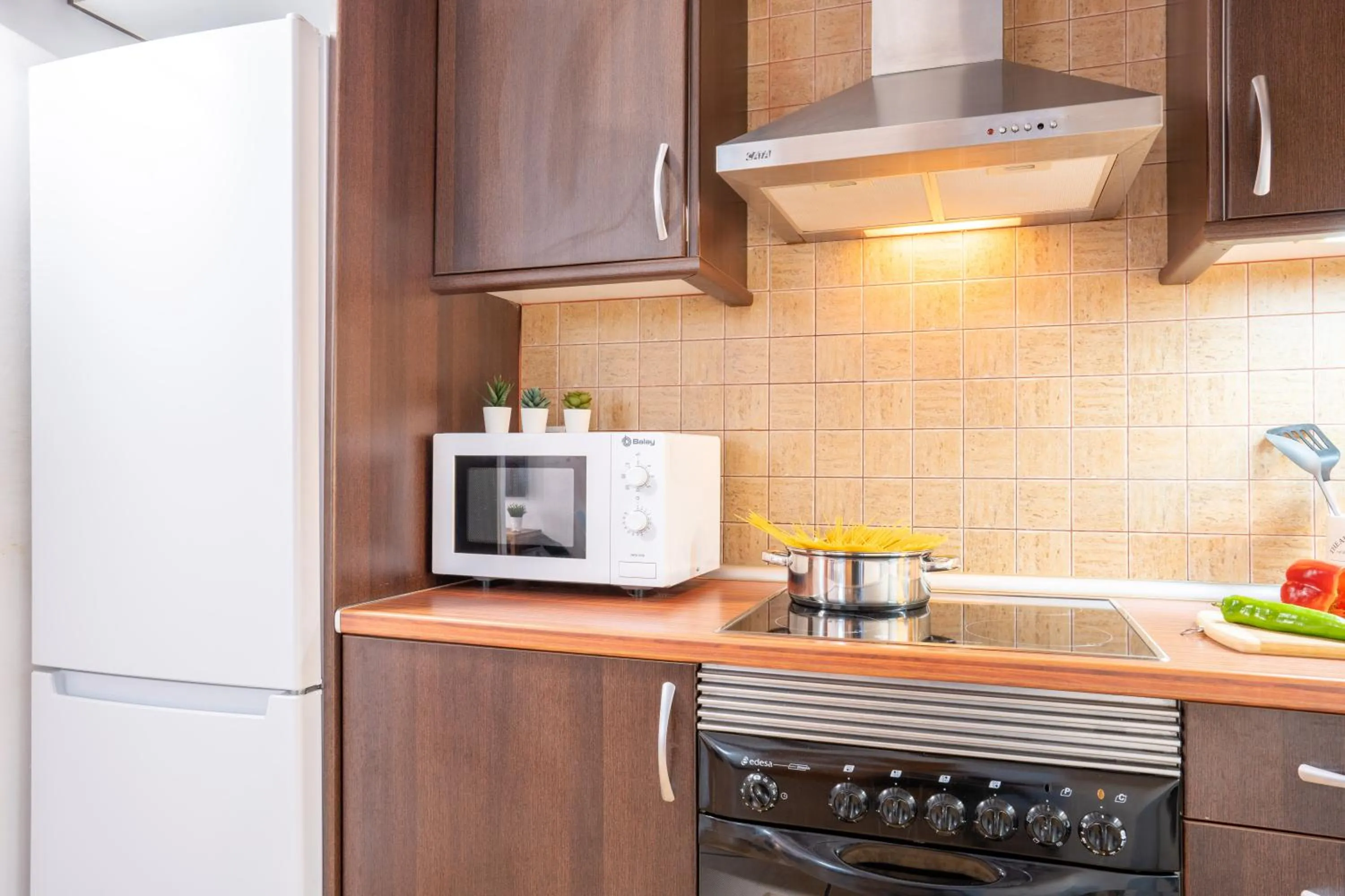 Kitchen or kitchenette in Feelathome Center Apartments