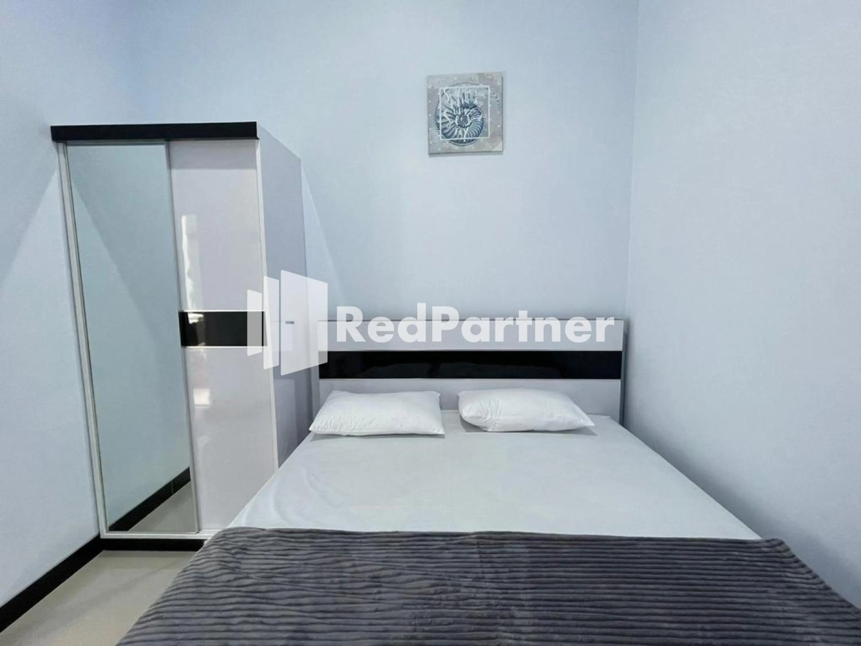 Bed in N3 Syariah near Stasiun Tegal Mitra RedDoorz