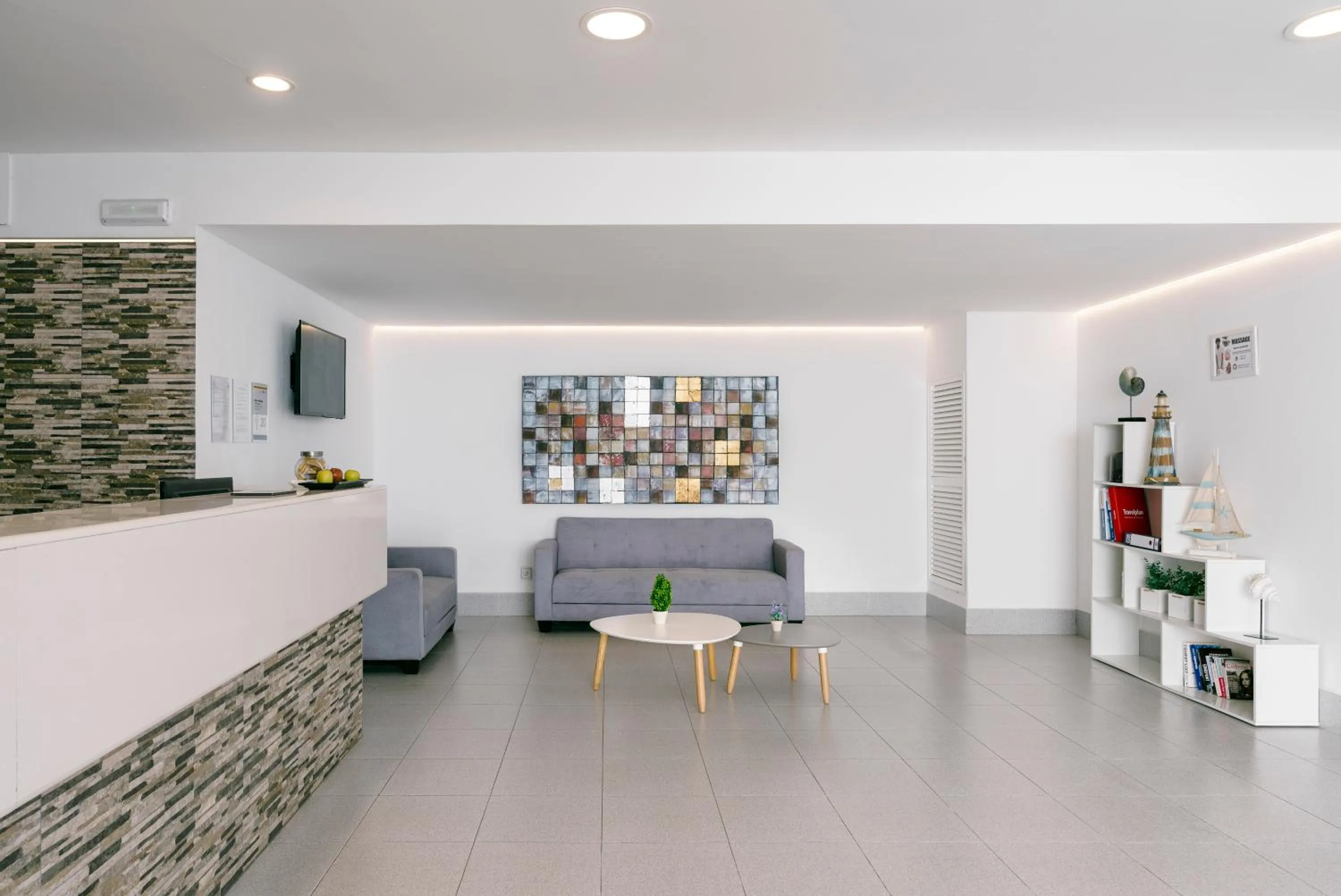 Lobby or reception in AluaSun Lago Park