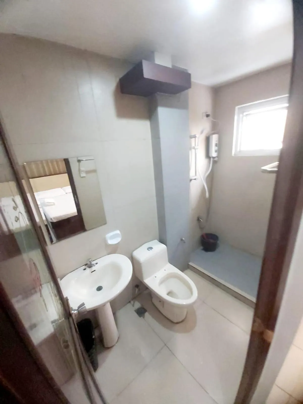 Bathroom in Cosmo Hotel Espana Near Ust