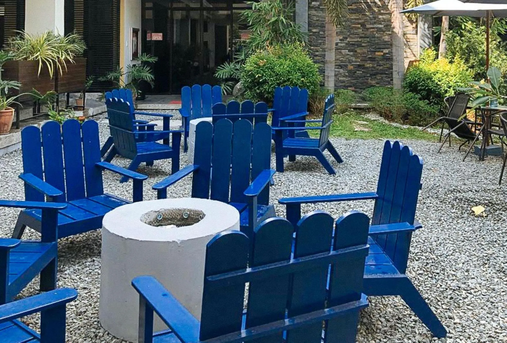 Patio in RedDoorz @ Occazia Hotel Pampanga