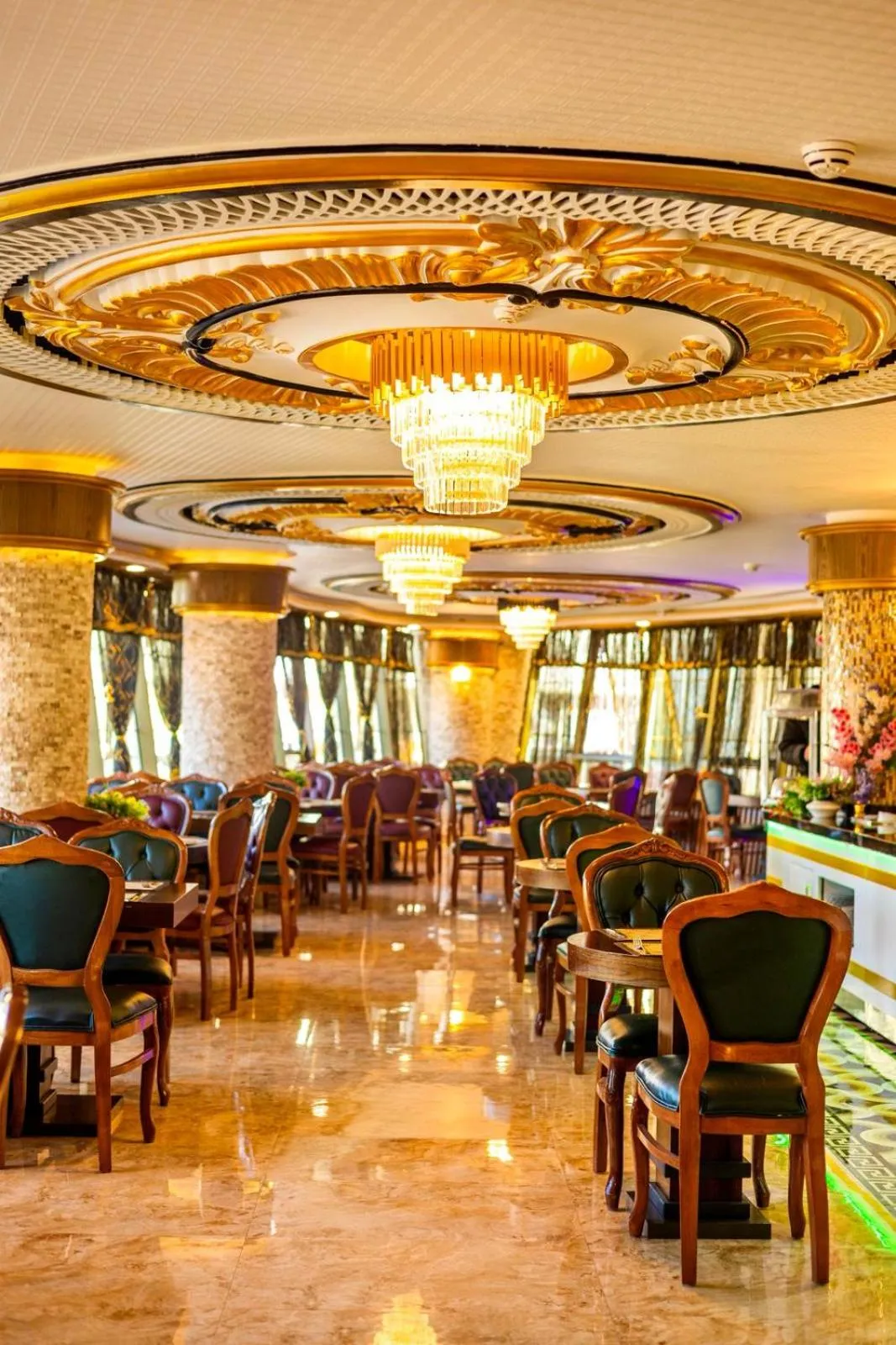 Restaurant/places to eat in Can Adalya Palace Hotel