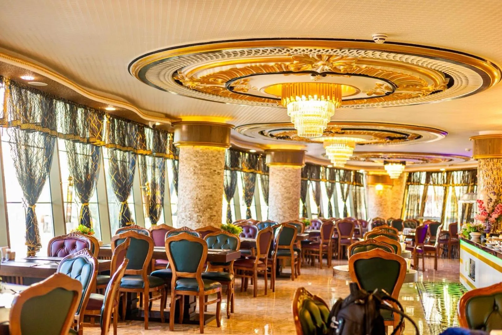 Restaurant/places to eat in Can Adalya Palace Hotel