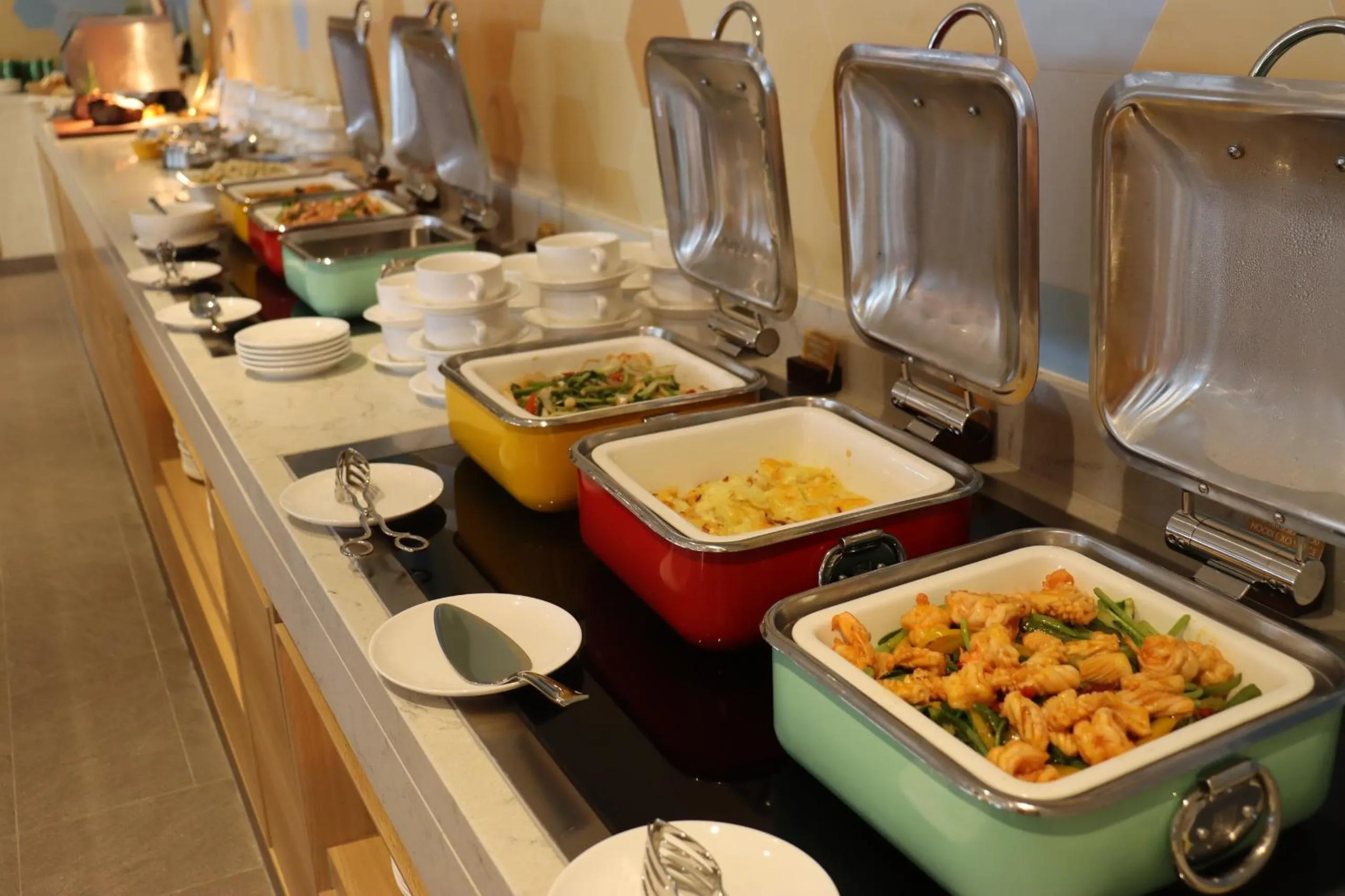 Food and drinks in HIIVE by fusion Binh Duong - VSIP 1