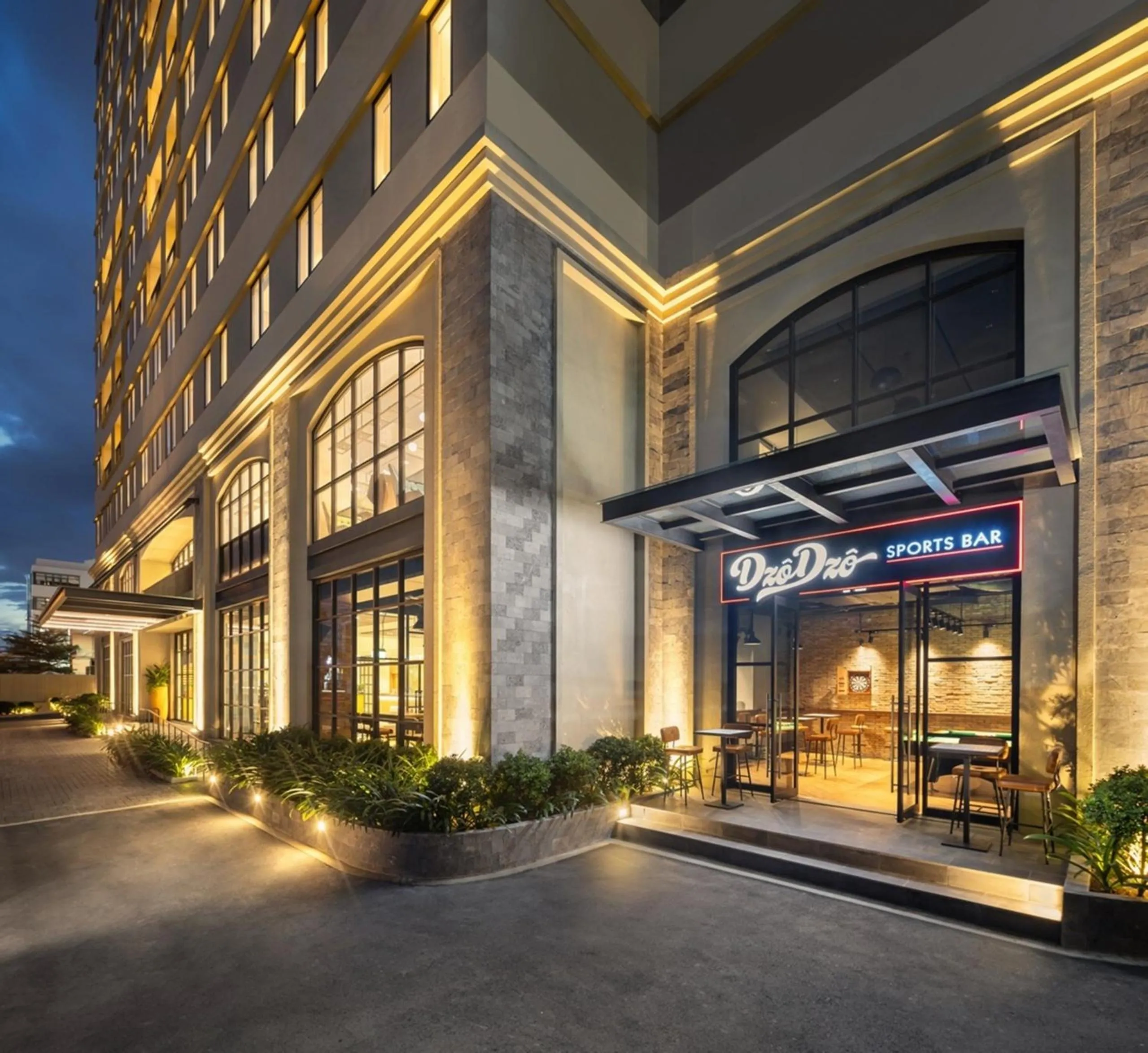 Lounge or bar in HIIVE by fusion Binh Duong - VSIP 1