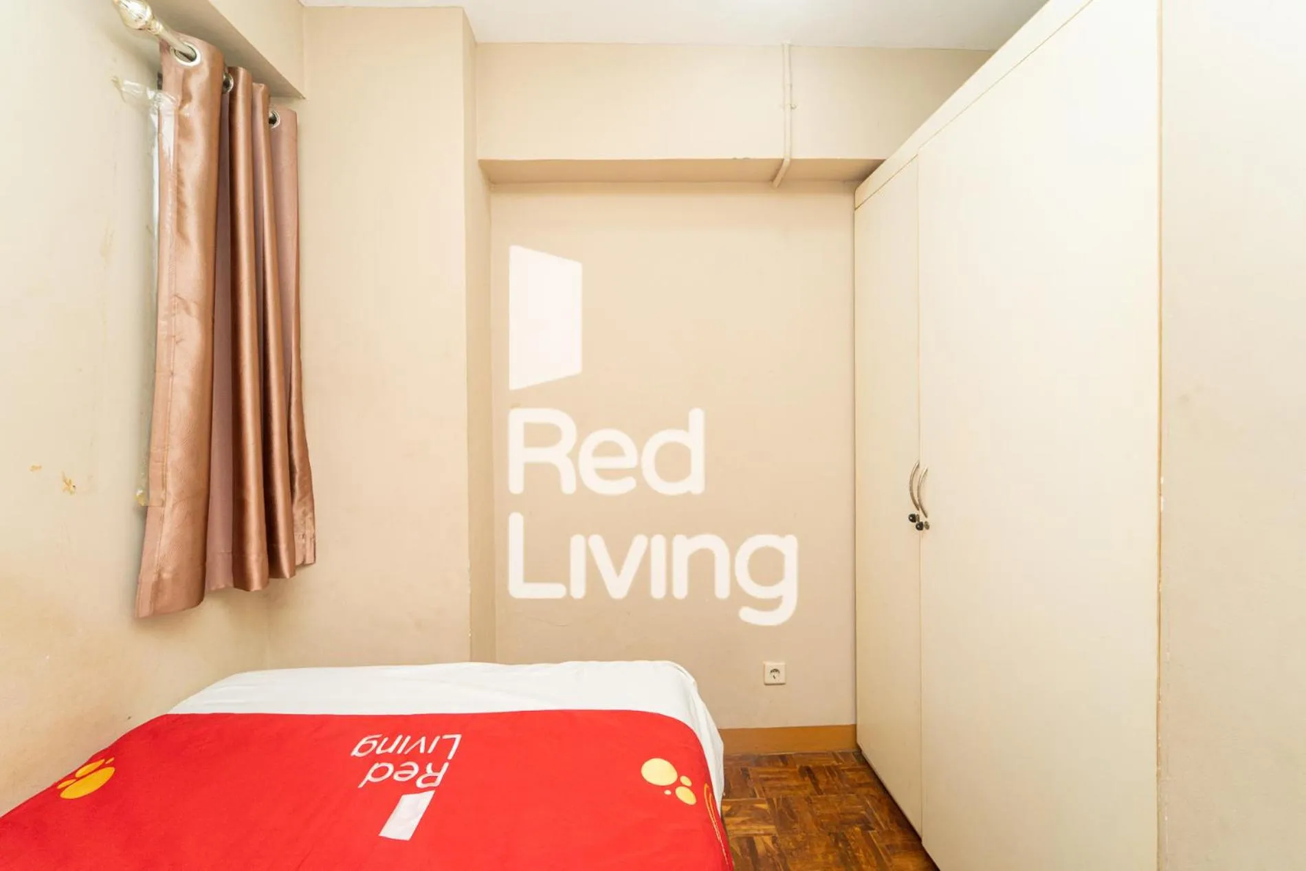 Bedroom, Bed in Apartemen Sentra Timur Residence - D Royal Property Tower Kuning