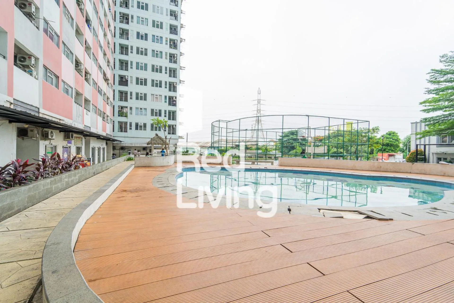 Swimming pool in Apartemen Sentra Timur Residence - D Royal Property Tower Kuning
