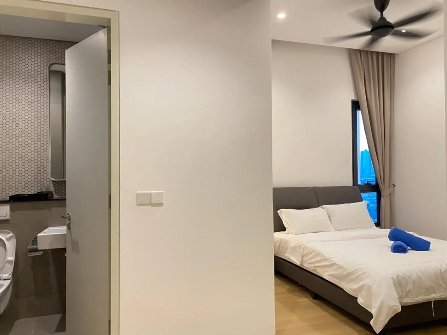 The Dolphin Lucentia Bukit Bintang KLCC Kuala Lumpur