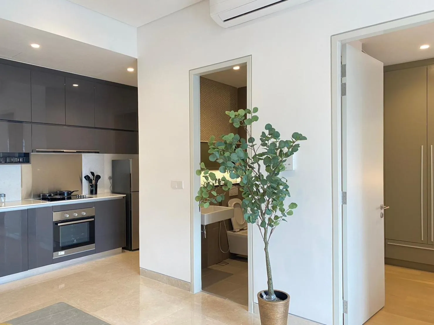 The Dolphin Lucentia Bukit Bintang KLCC Kuala Lumpur