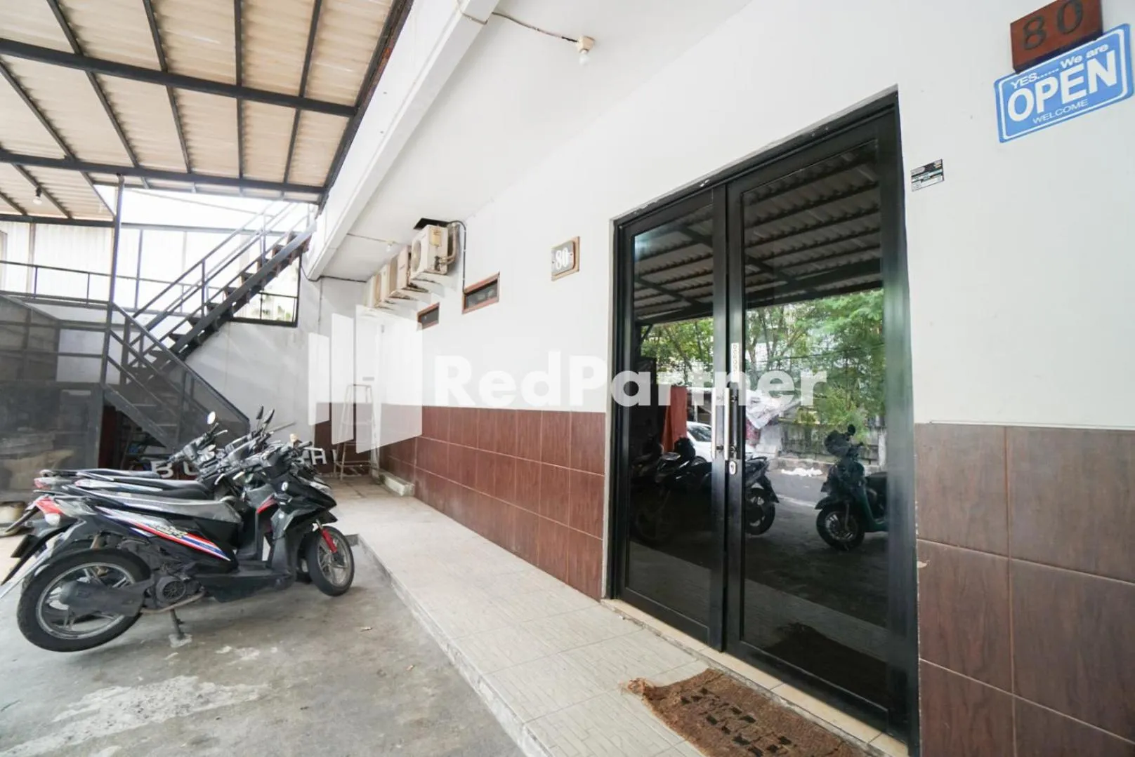 Facade/entrance in Bright Residence near ITC Mangga Dua Mitra RedDoorz