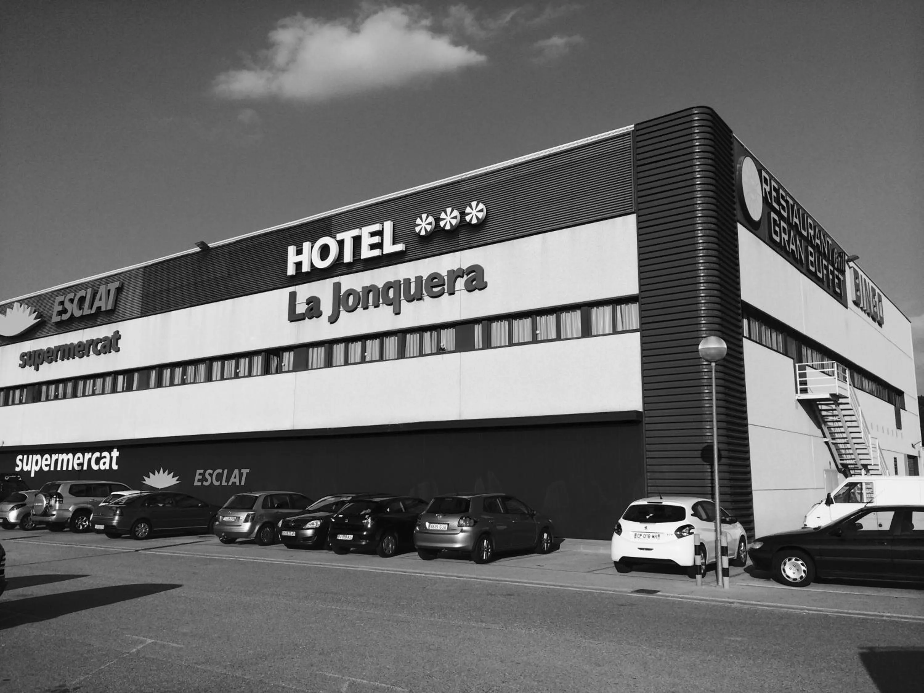 Facade/entrance in Hotel Jonquera