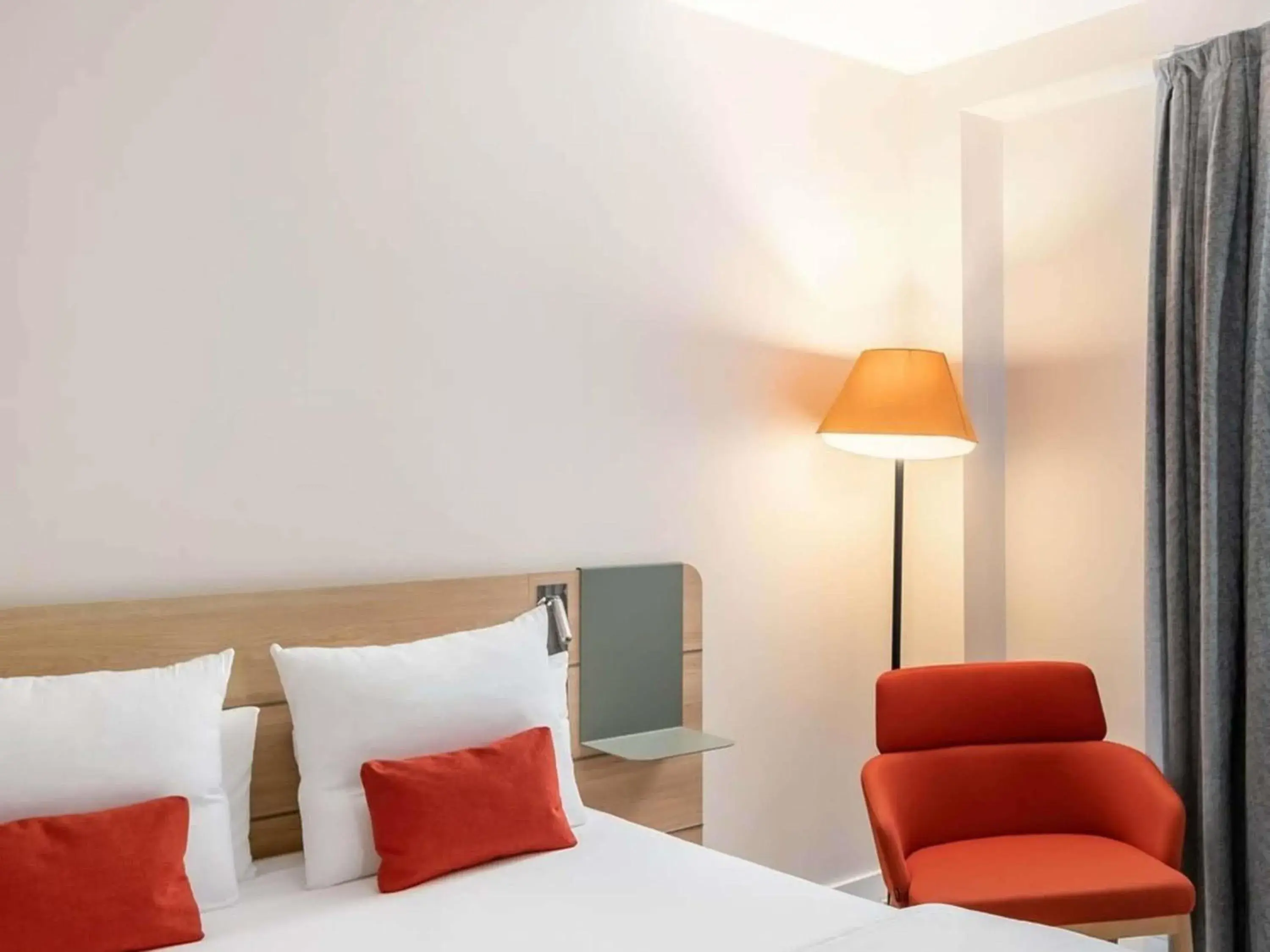 Superior Queen Room in Novotel Madrid City Las Ventas Superior Queen Room in Novotel Madrid City Las Ventas