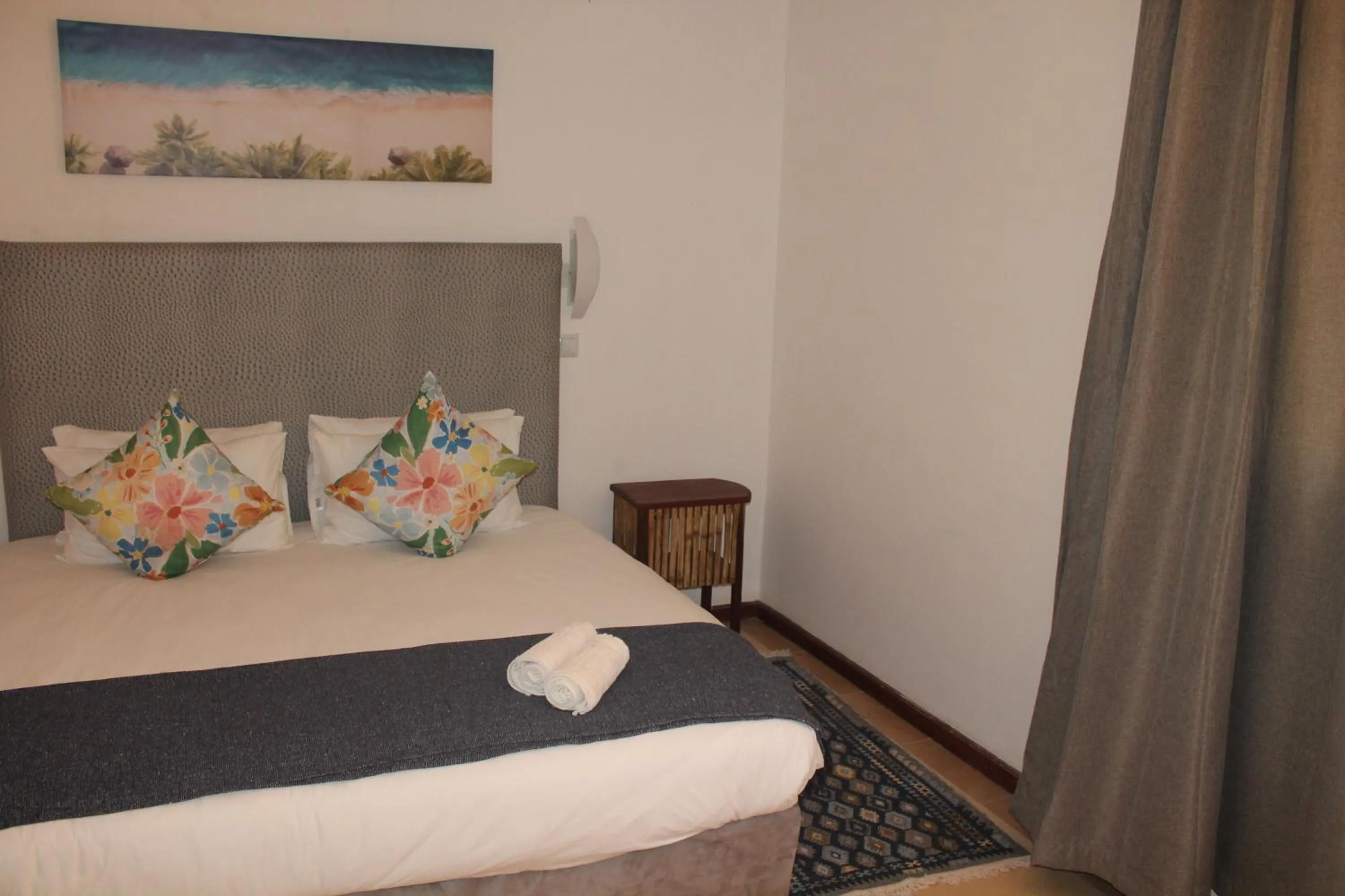 Bed in Wharf Side Inn