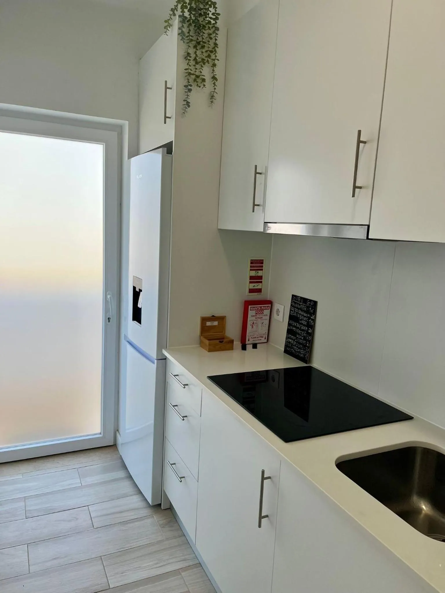 Kitchen or kitchenette in Galagana Charm House