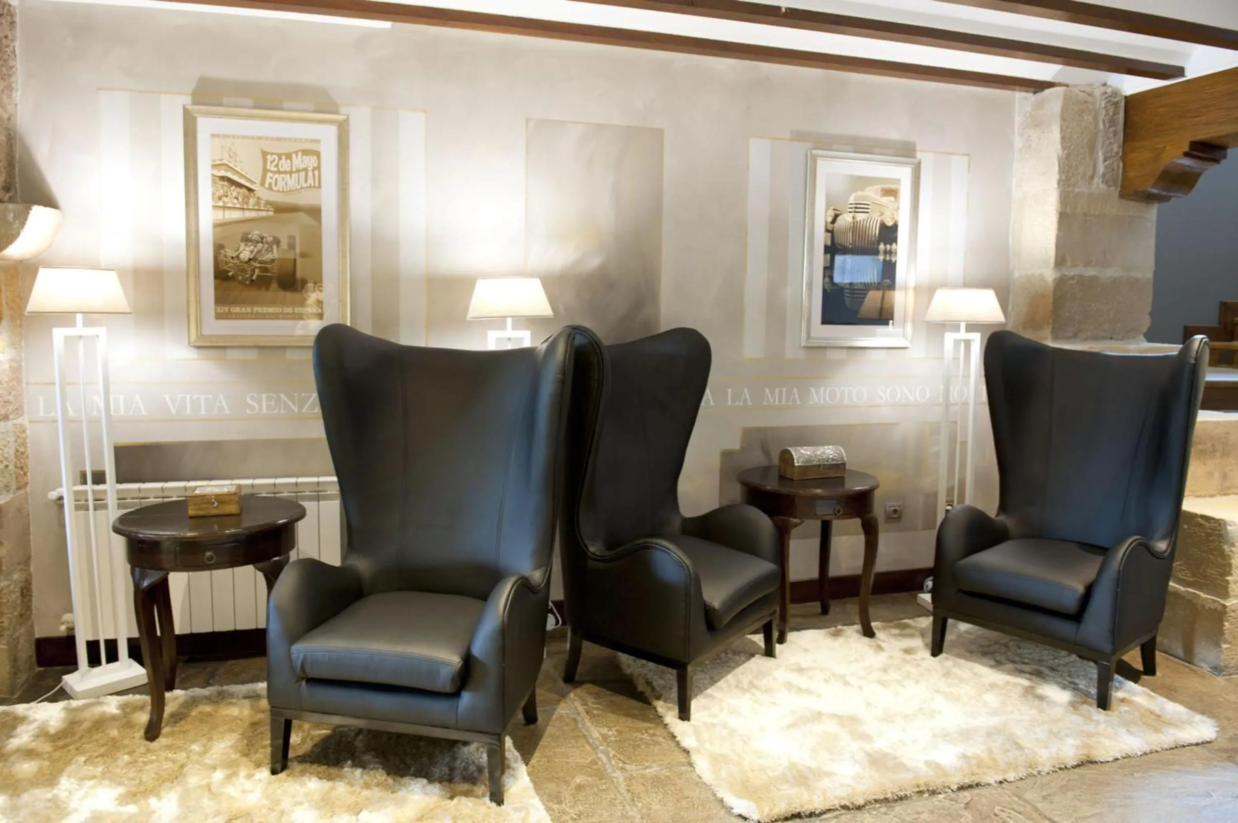 Lounge or bar in Costa Esmeralda Suites