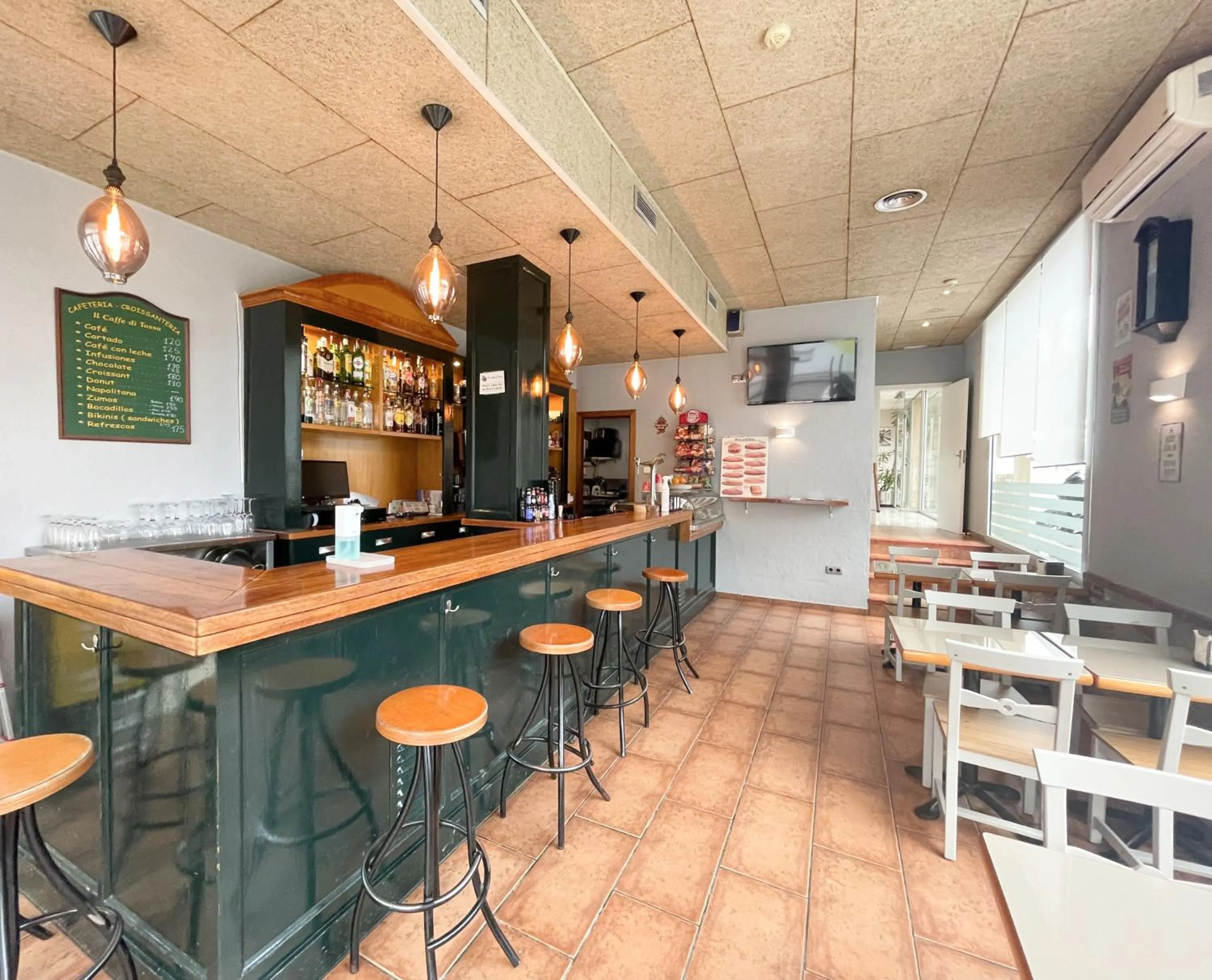 Lounge or bar in Hotel Turissa