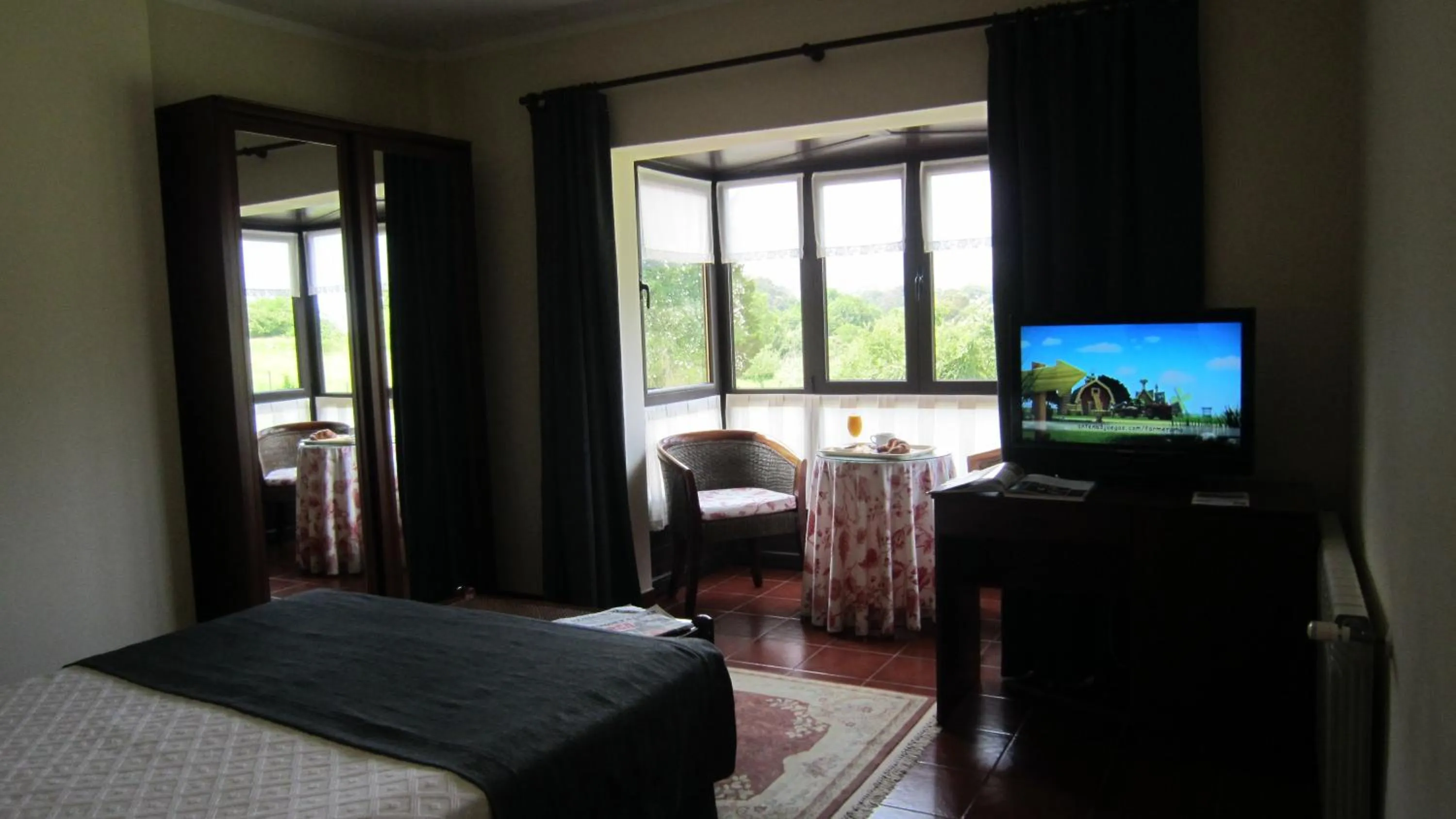Balcony/Terrace, Bed in Hotel Finca La Mansión