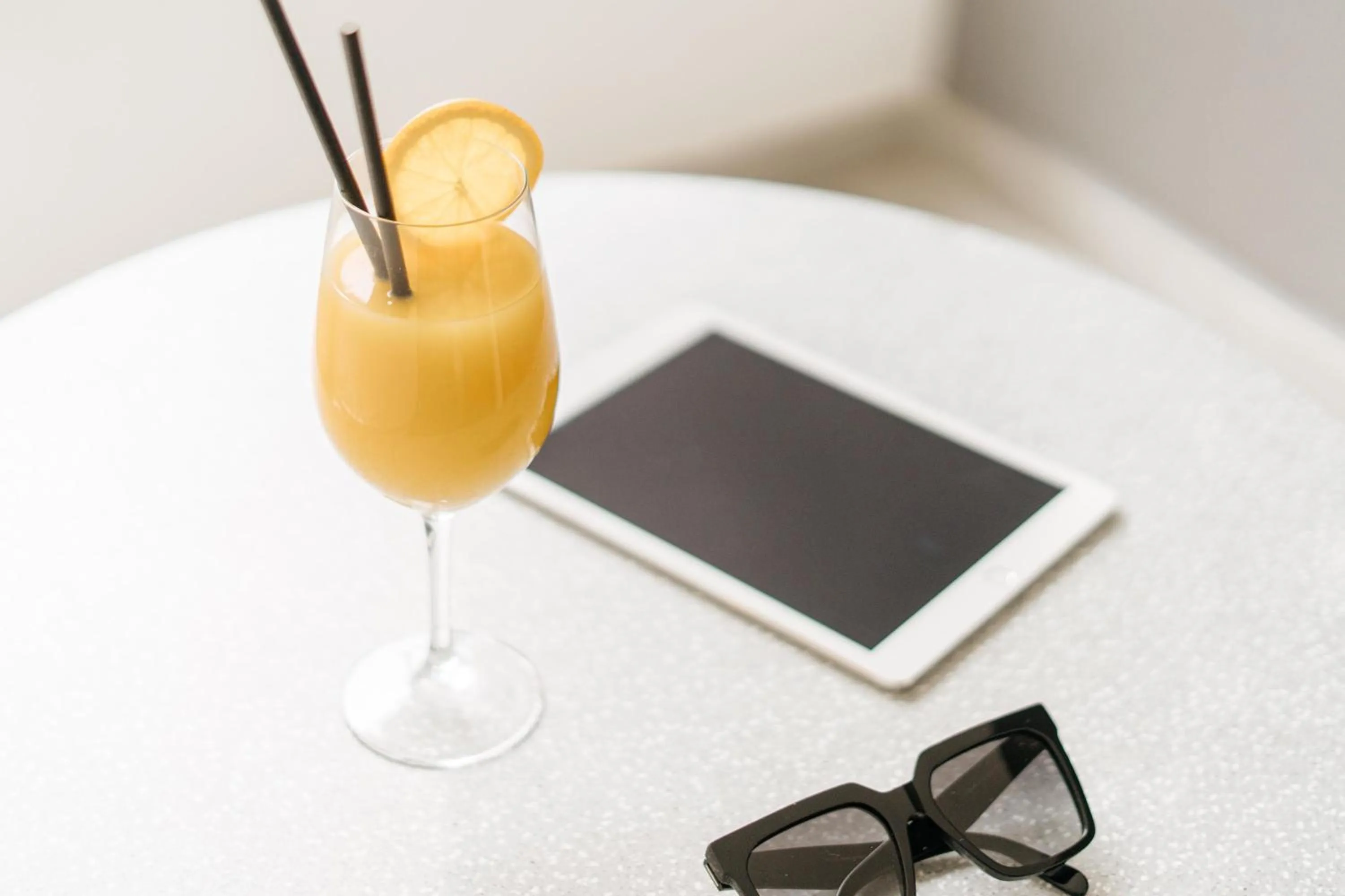 Photo of the whole room in R2 HIGOS BEACH