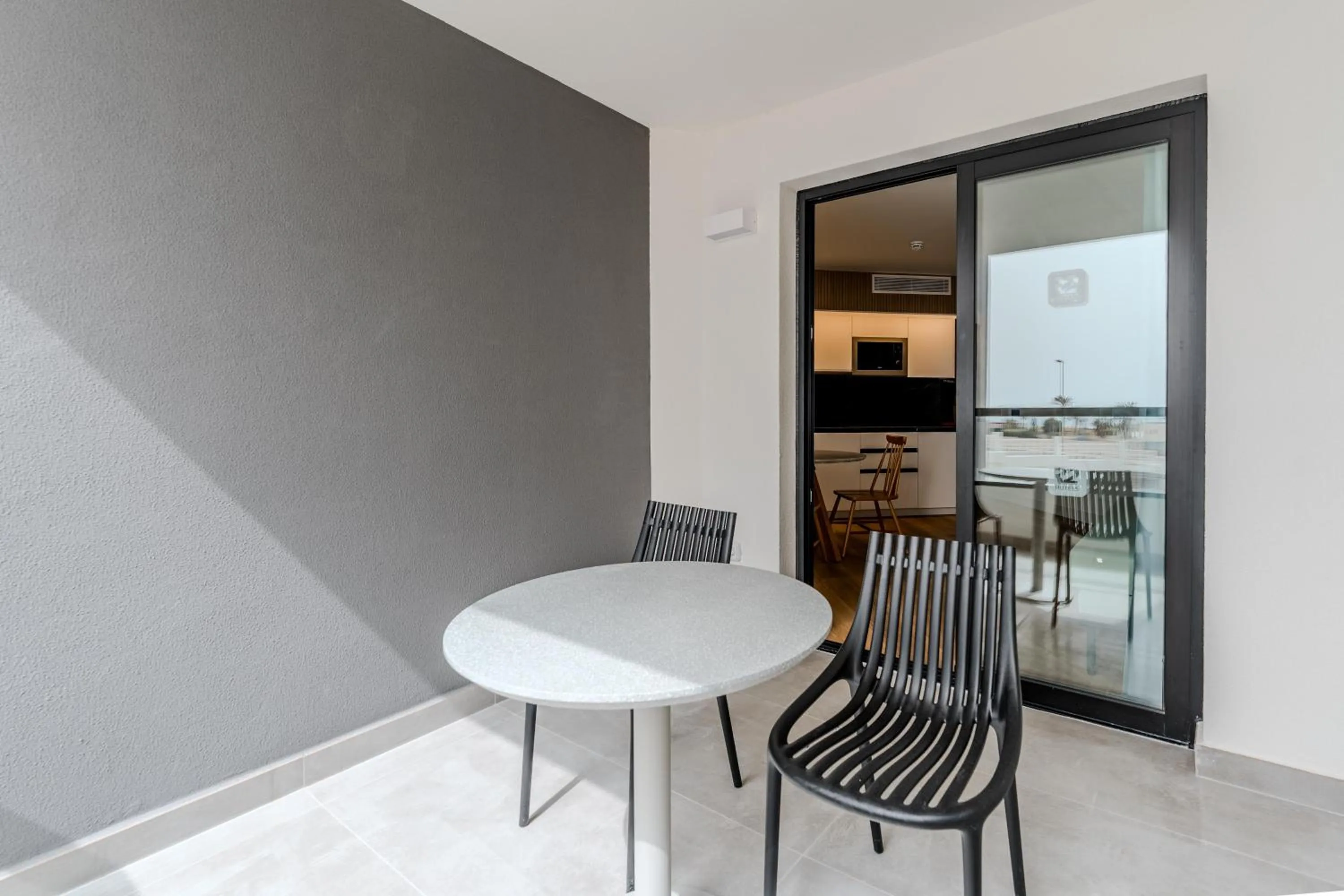 Balcony/Terrace in R2 HIGOS BEACH