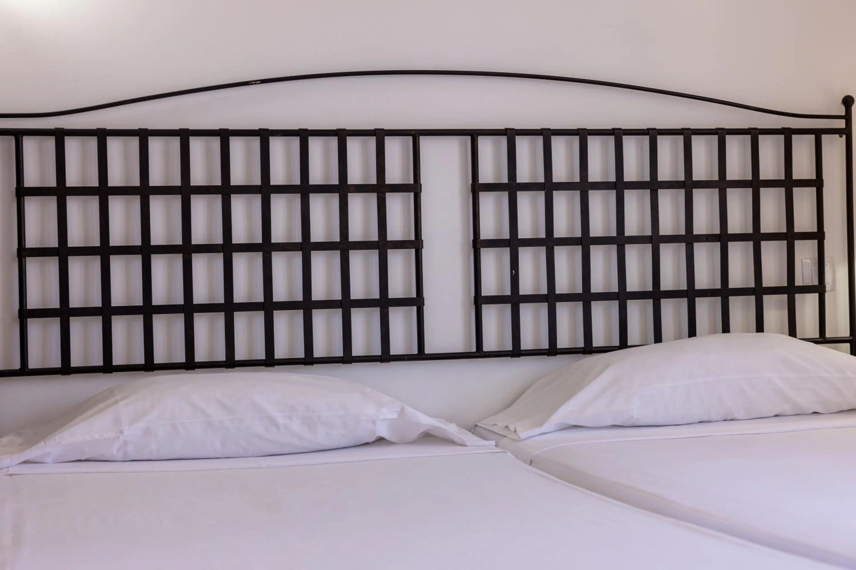 Bed in Fuentepark Apartments