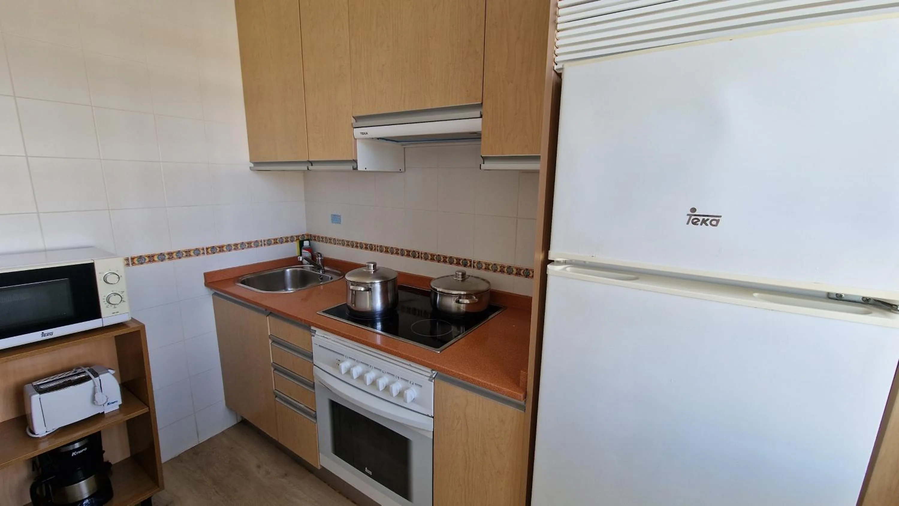 kitchen in Fuentepark Apartments