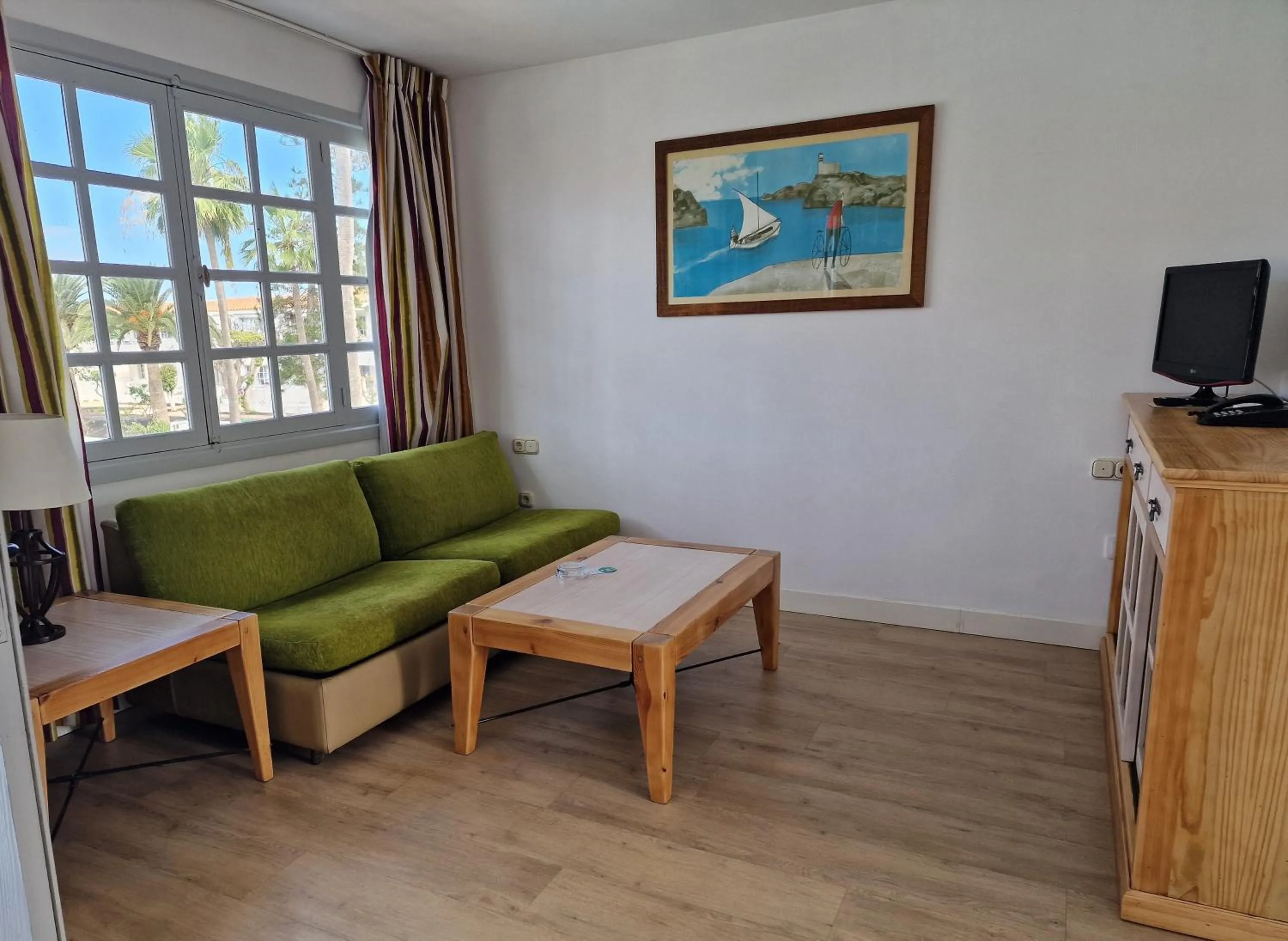 Living room in Fuentepark Apartments