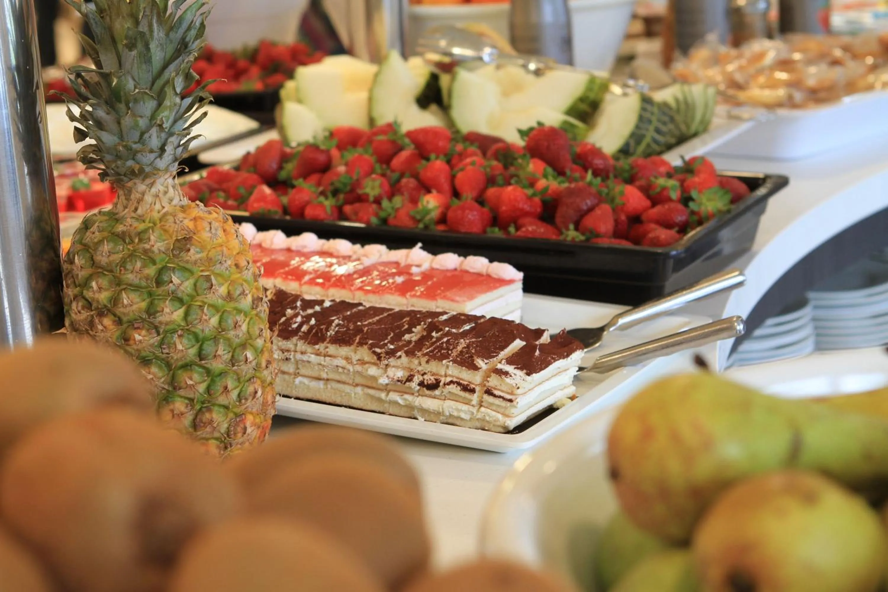 Food and drinks in Hotel Gran Garbi & AquaSplash