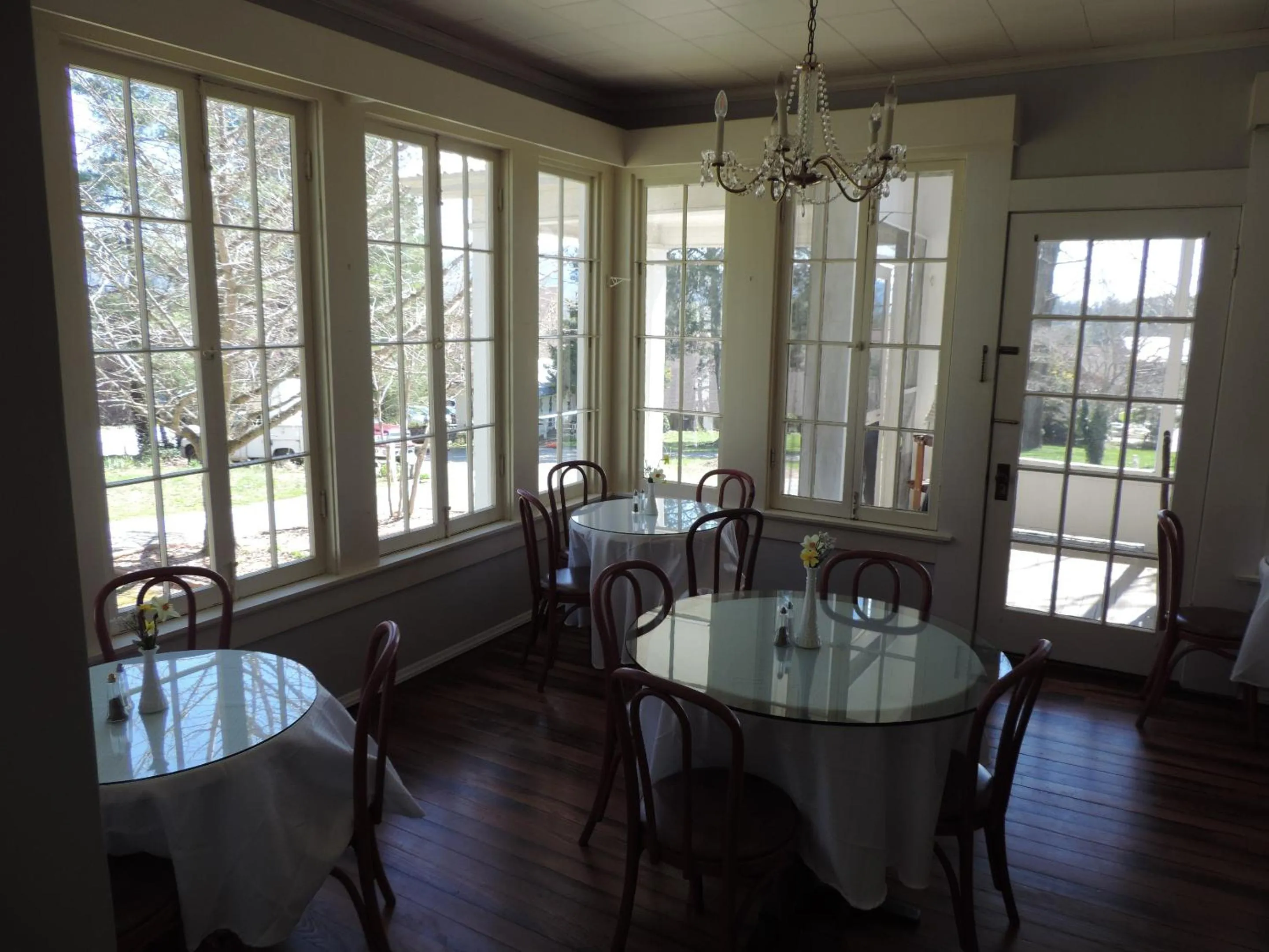 Dining area in Franklin Terrace Bed and Breakfast