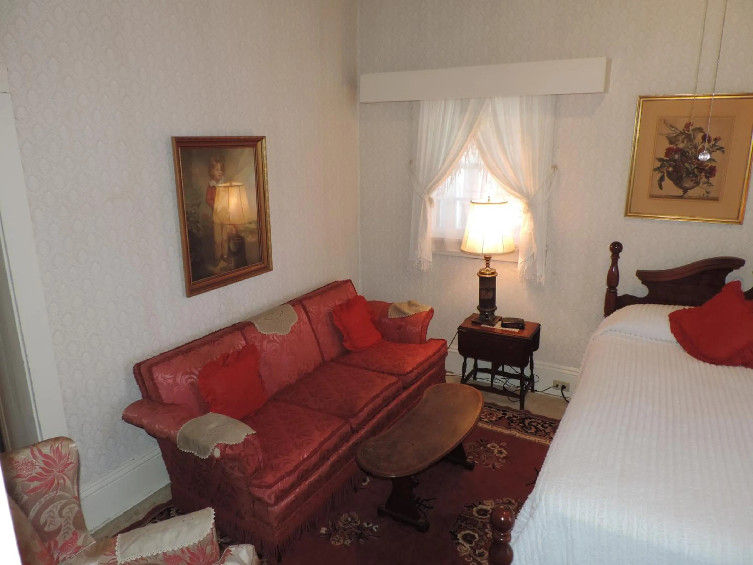 Bedroom, Bed in Franklin Terrace Bed and Breakfast