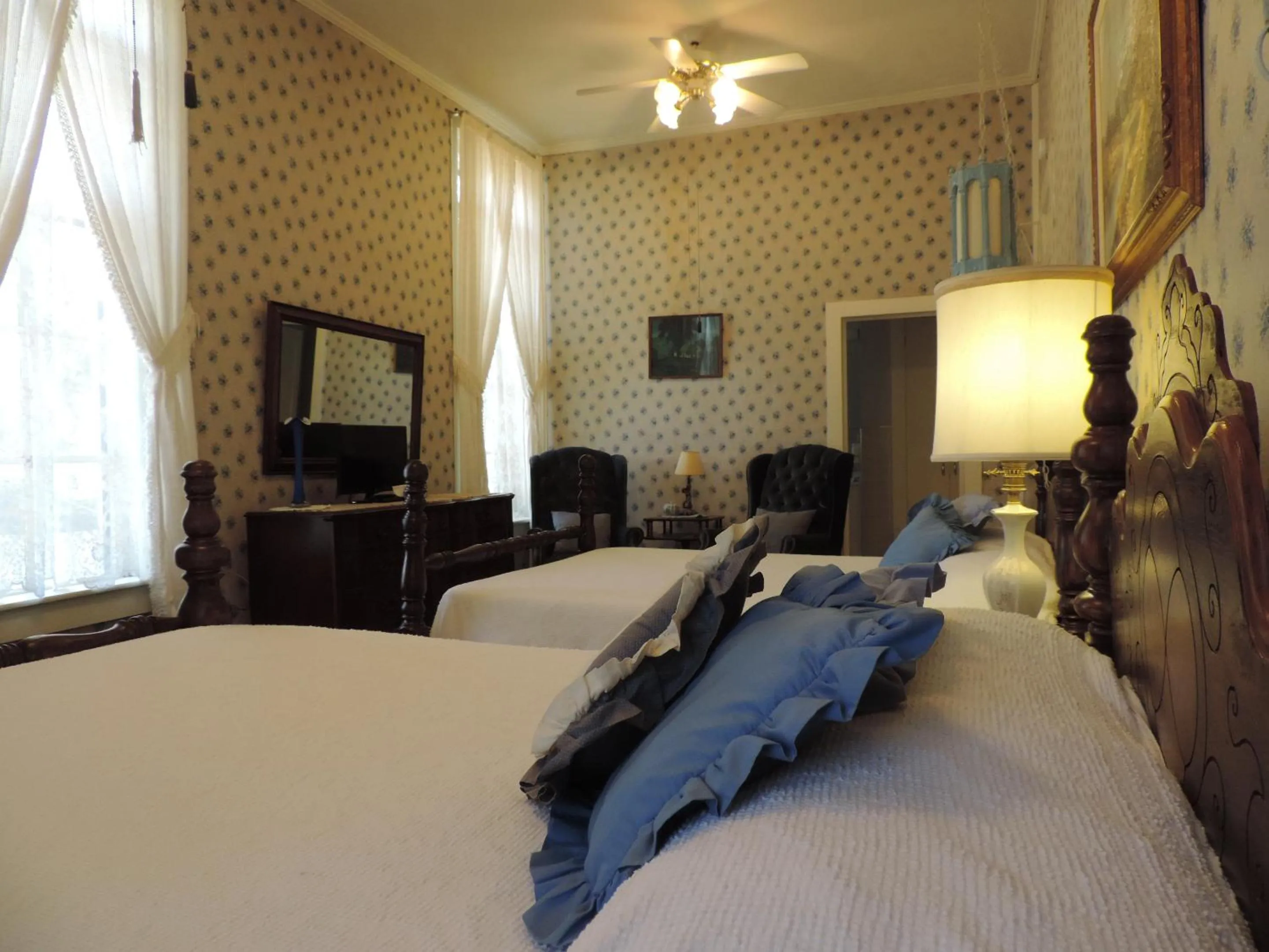 Bedroom, Bed in Franklin Terrace Bed and Breakfast