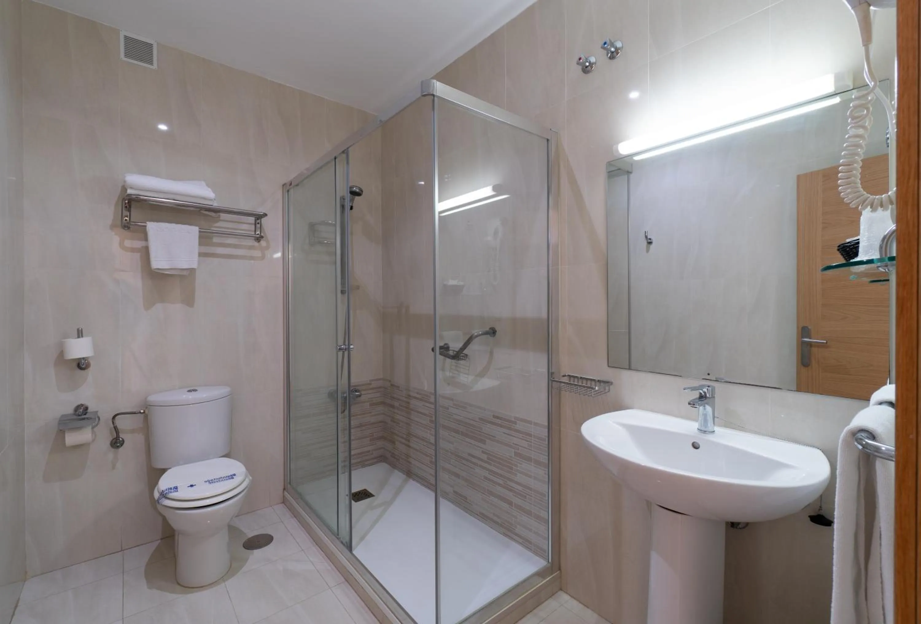 Shower in Rincón Sol